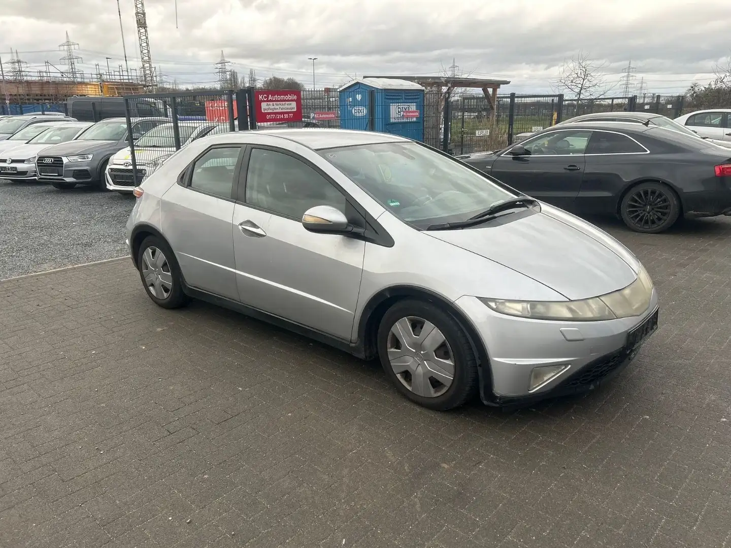 Honda Civic 2.2i-CTDi Silber - 1