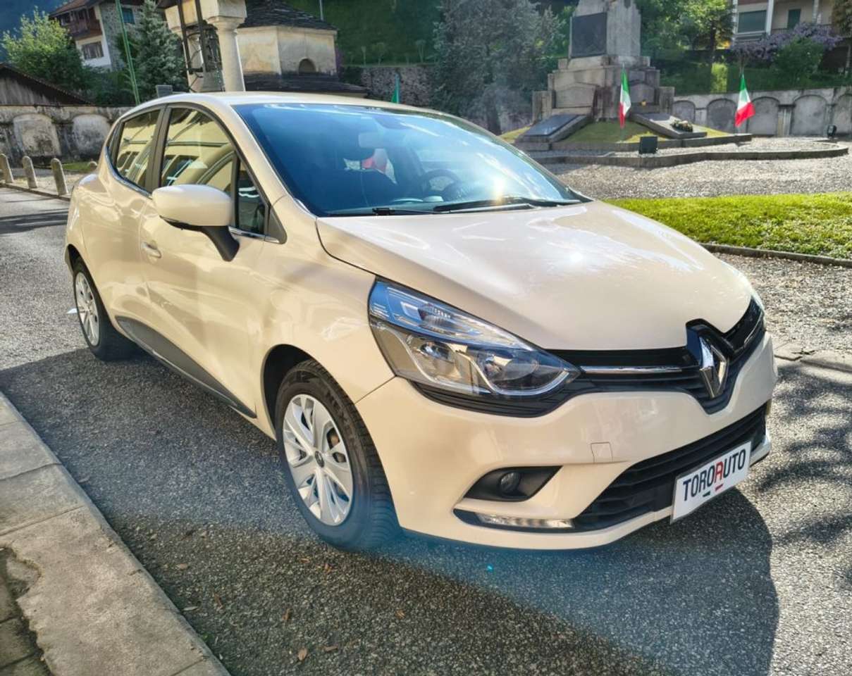 Renault Clio dCi 8V 75 CV Start&Stop 5 porte Energy Duel