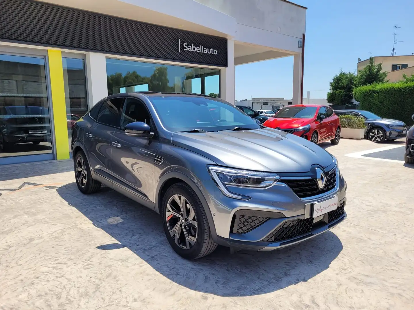 Renault Arkana 1.6 E-Tech full hybrid R.S. Line 145cv Grigio - 1
