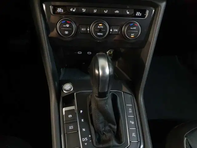 Volkswagen Tiguan view 10