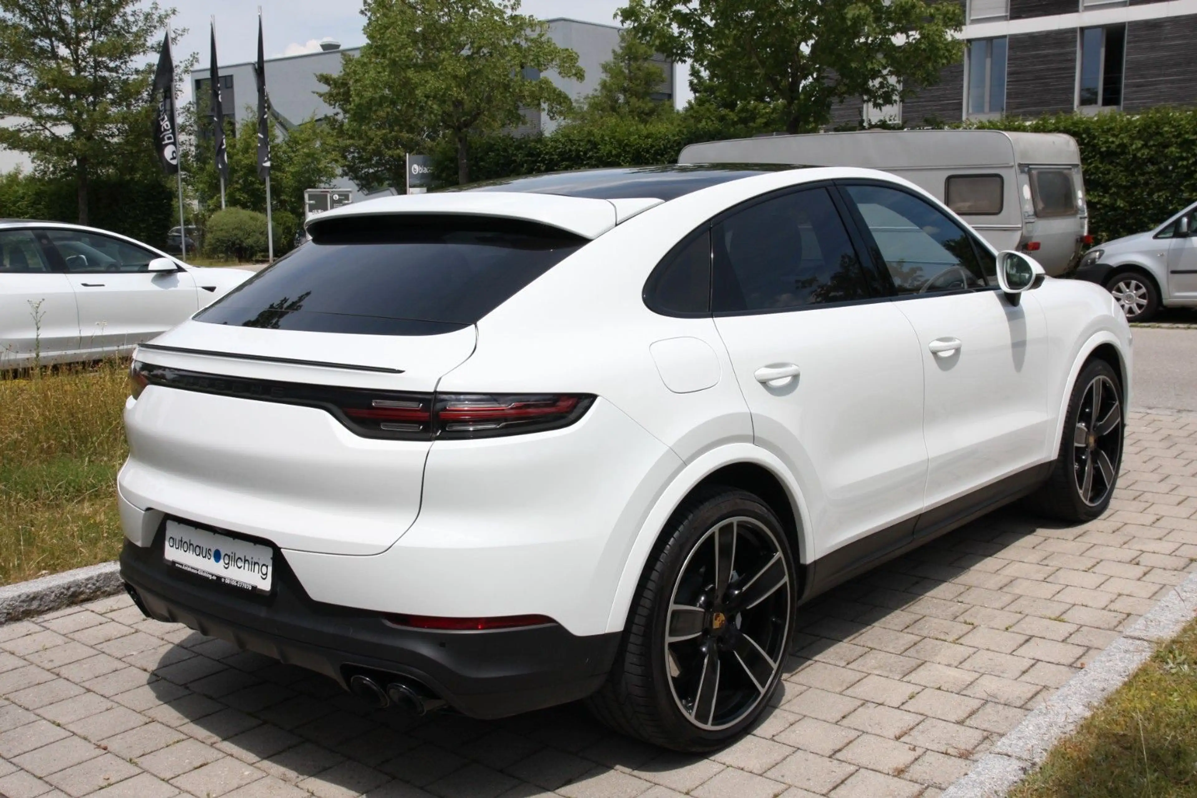 Porsche Cayenne Coupe S DISTR*LUFT*HAL*MATRIX*PDCC*22" — photo 7