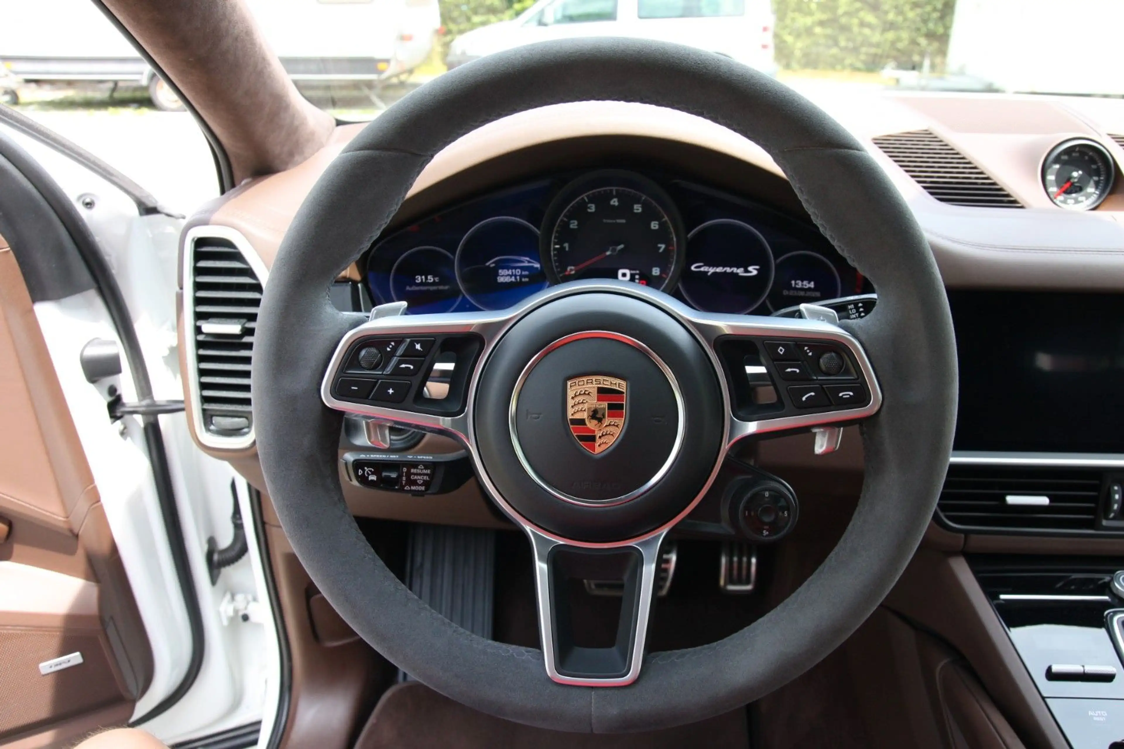 Porsche Cayenne Coupe S DISTR*LUFT*HAL*MATRIX*PDCC*22" — photo 11