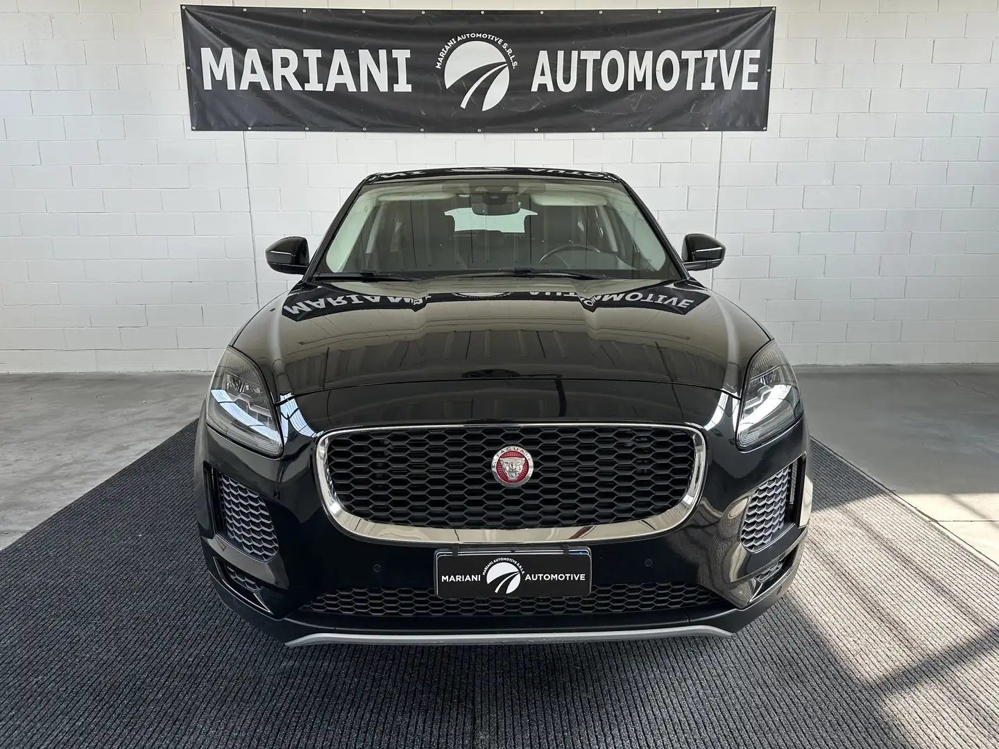 Jaguar E-Pace 2.0d i4 awd 150cv auto my19 Nero - 1
