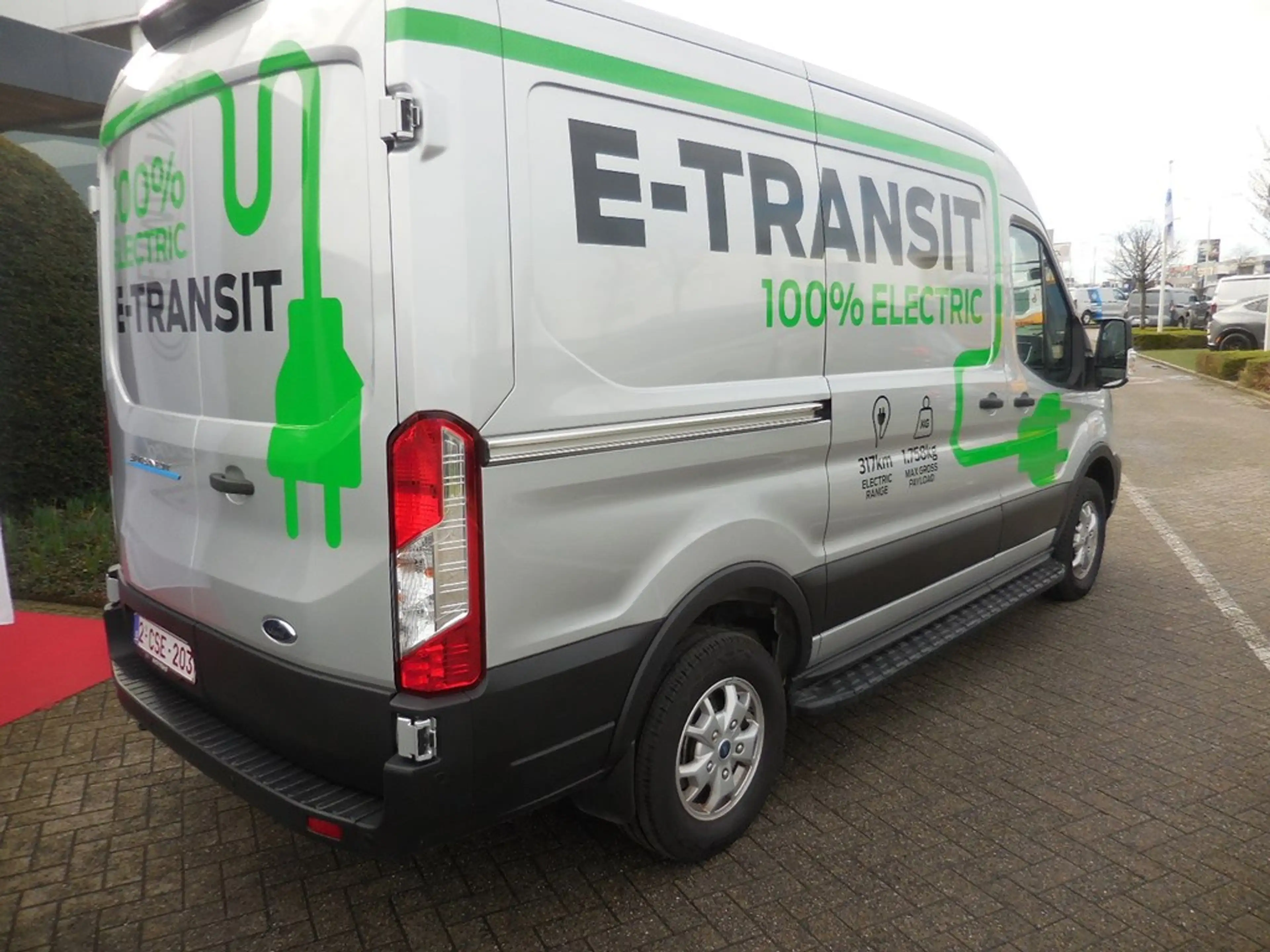 Ford E-Transit Trend — photo 3