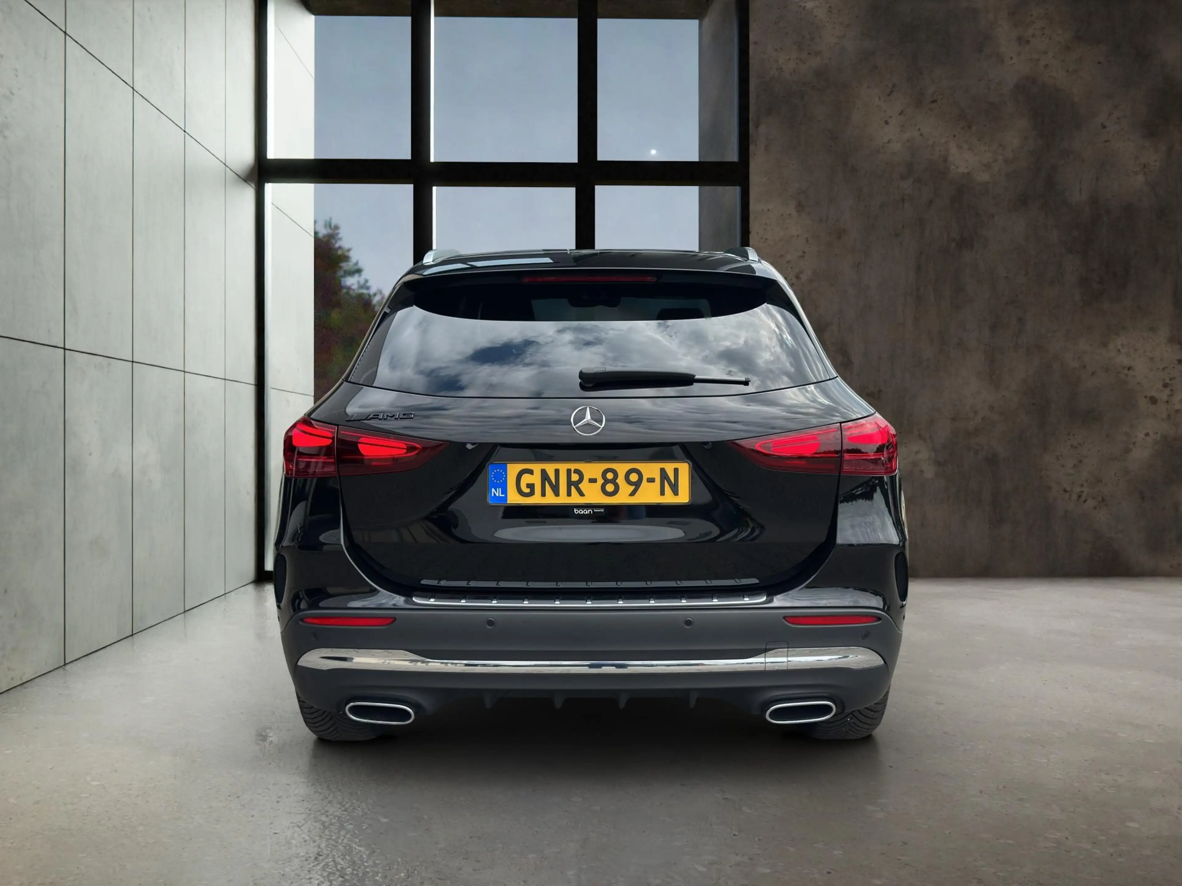 Mercedes-Benz GLA 250 e AMG Line — photo 5