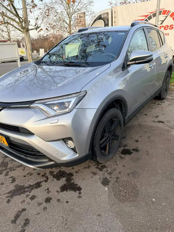 Toyota RAV 4 2017 из Европы — купить под ключ