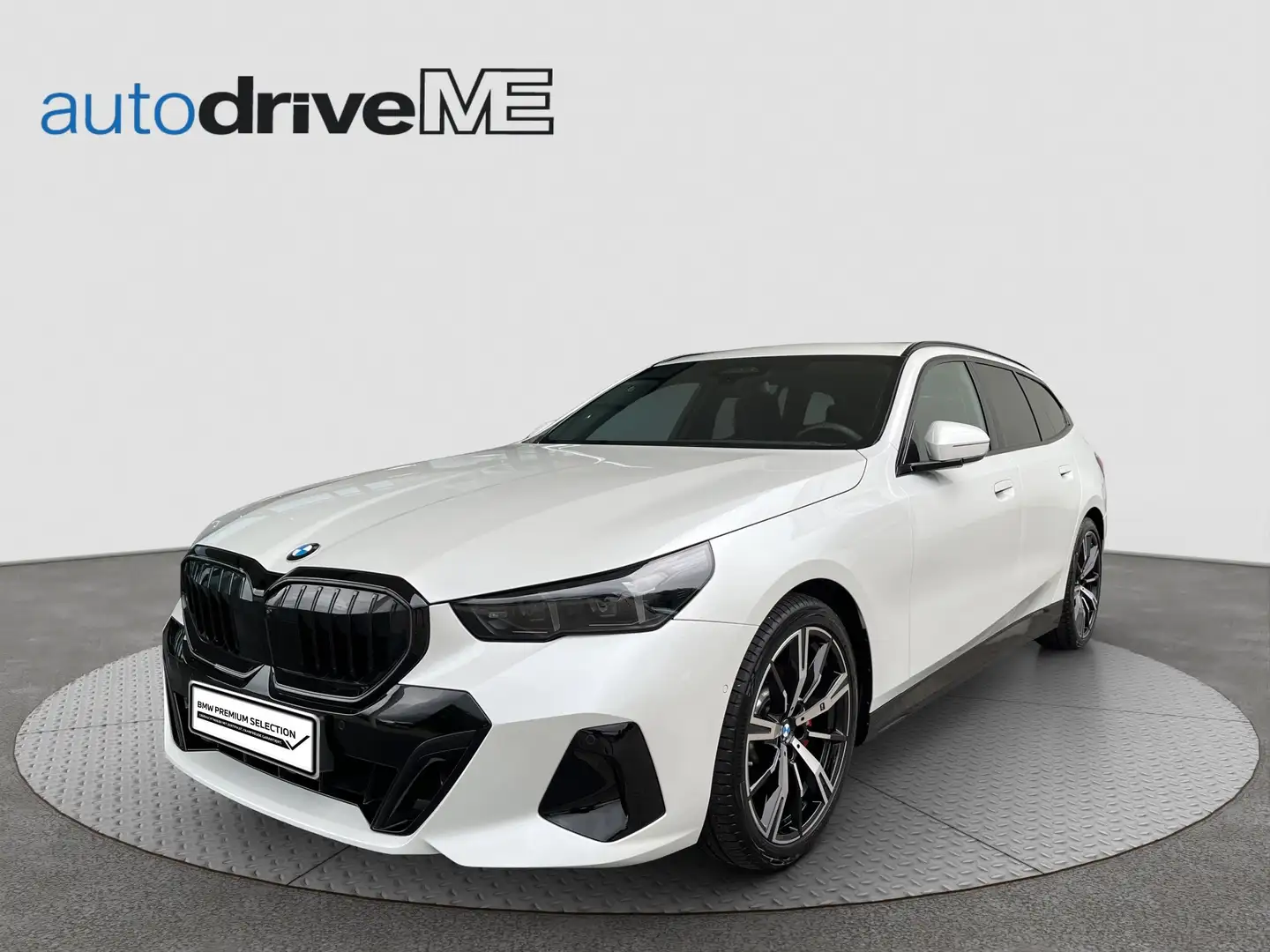 BMW 520 d xDrive Touring M-Sport xDrive KAM 360 LED Weiß - 2