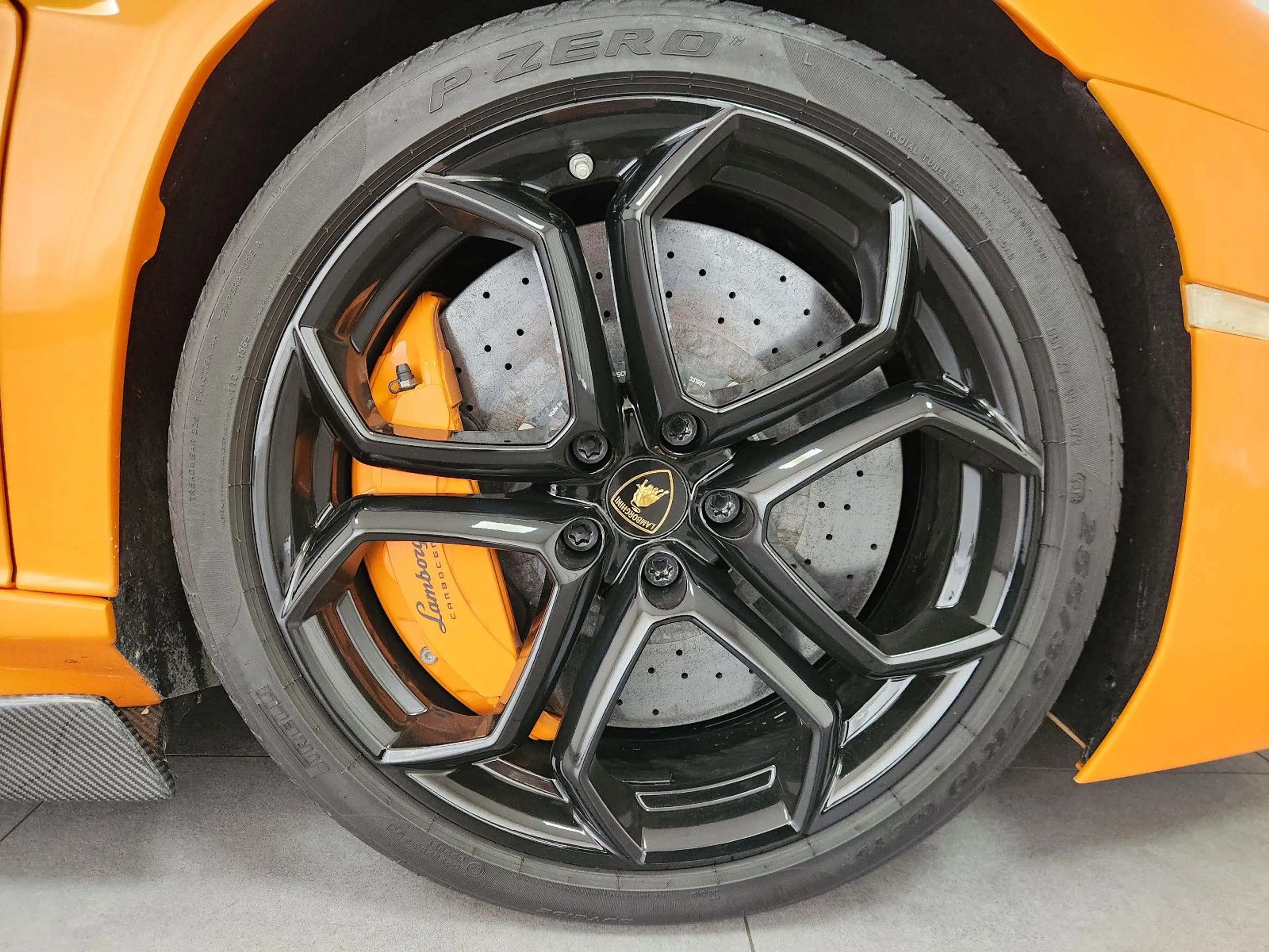 Lamborghini Aventador LP 700-4 Lift SHZ Tel. PDC — photo 11