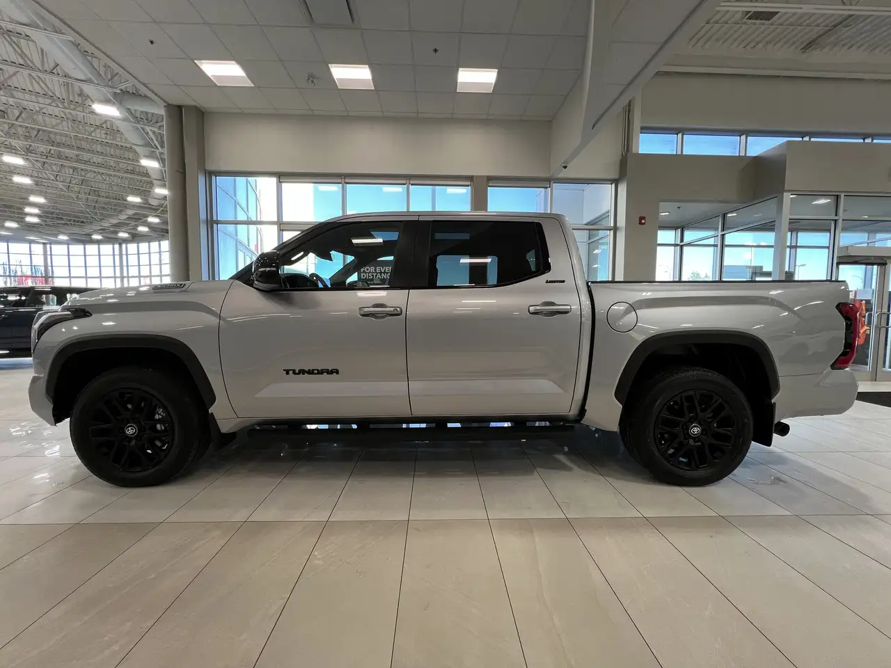 Toyota Tundra снимка Toyota Tundra