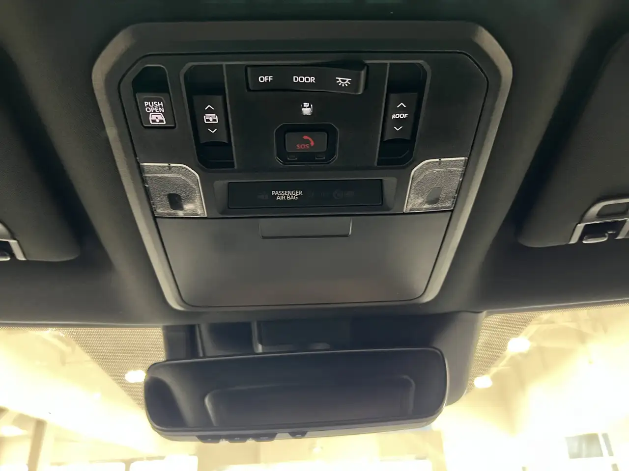 Toyota Tundra снимка Toyota Tundra