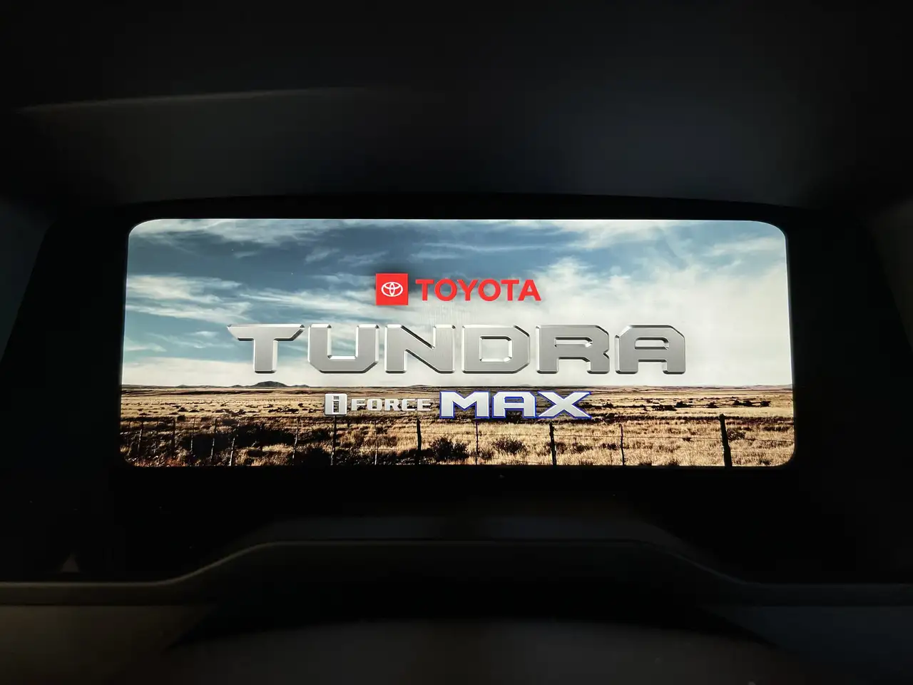 Toyota Tundra снимка Toyota Tundra