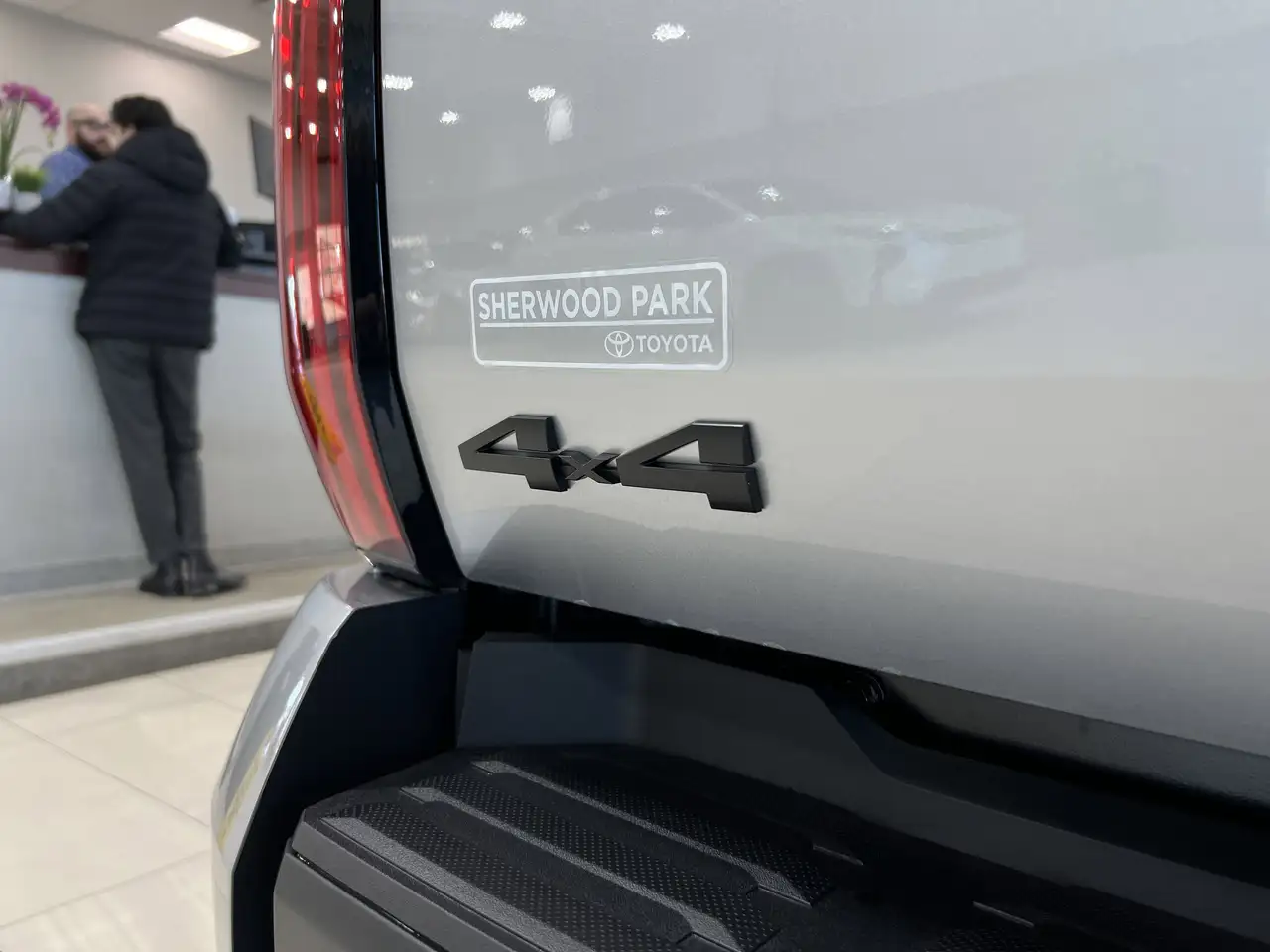 Toyota Tundra снимка Toyota Tundra