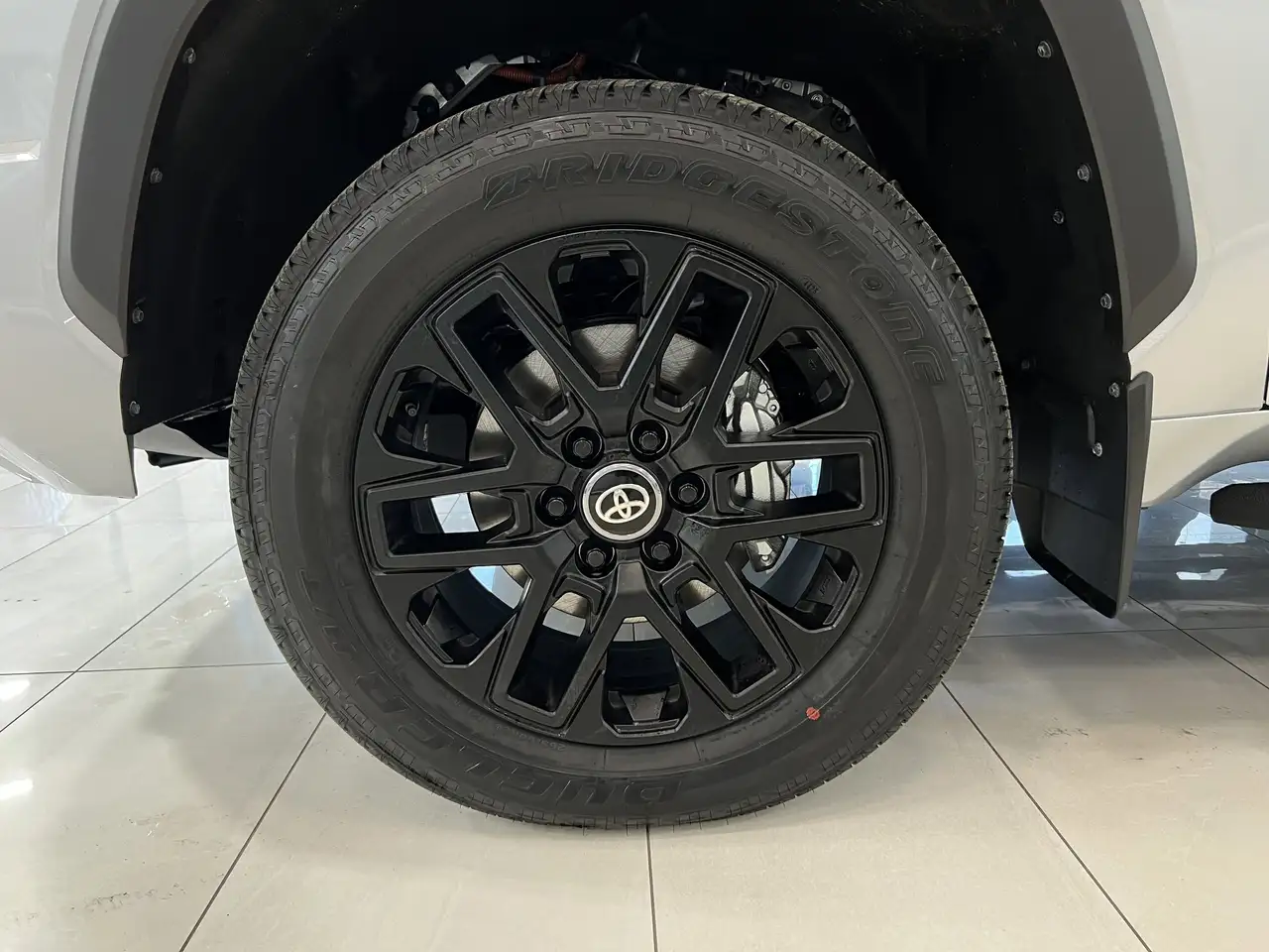 Toyota Tundra снимка Toyota Tundra