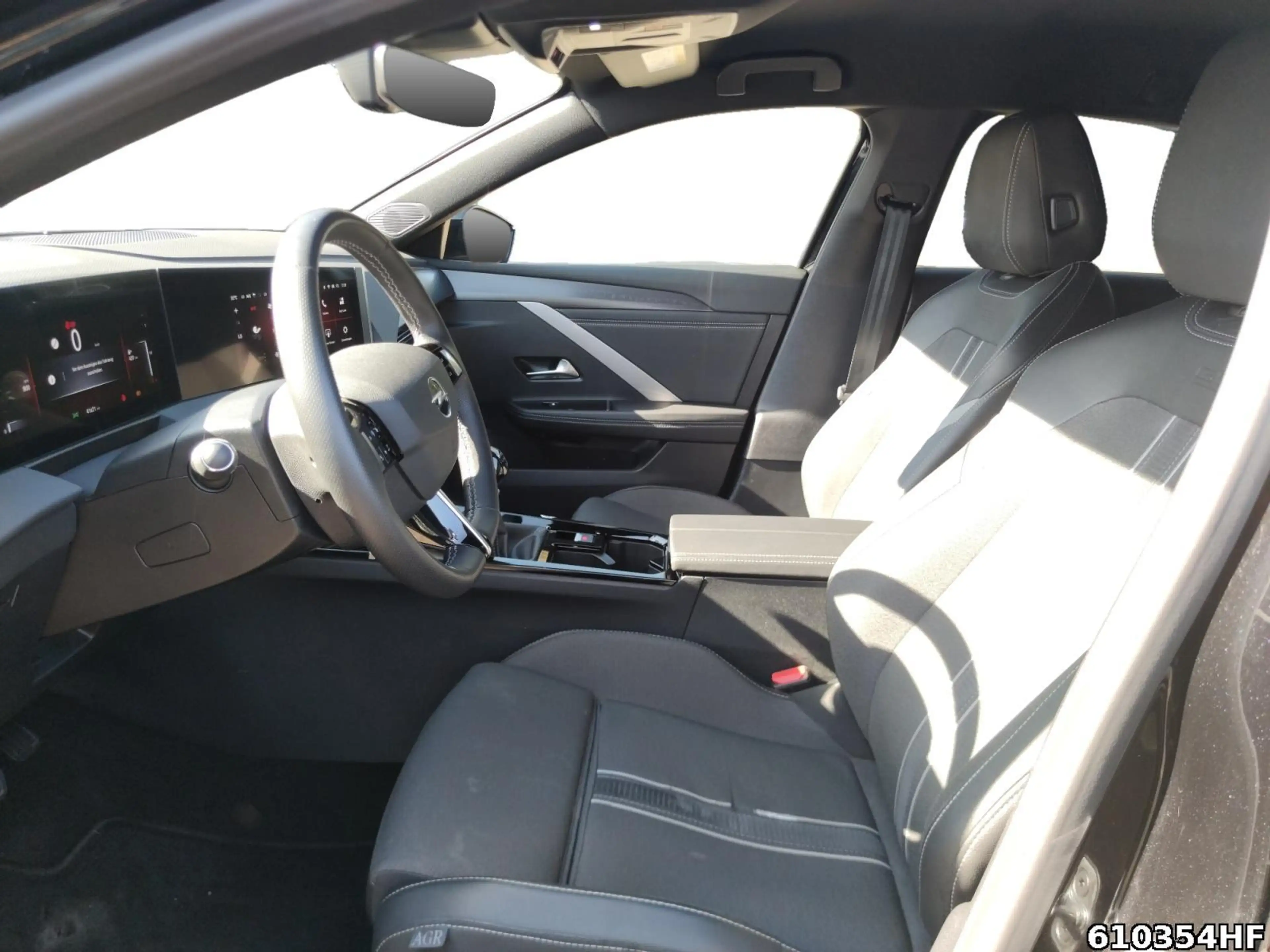 Opel Astra 1.2 Turbo GS (EURO 6e) — photo 11