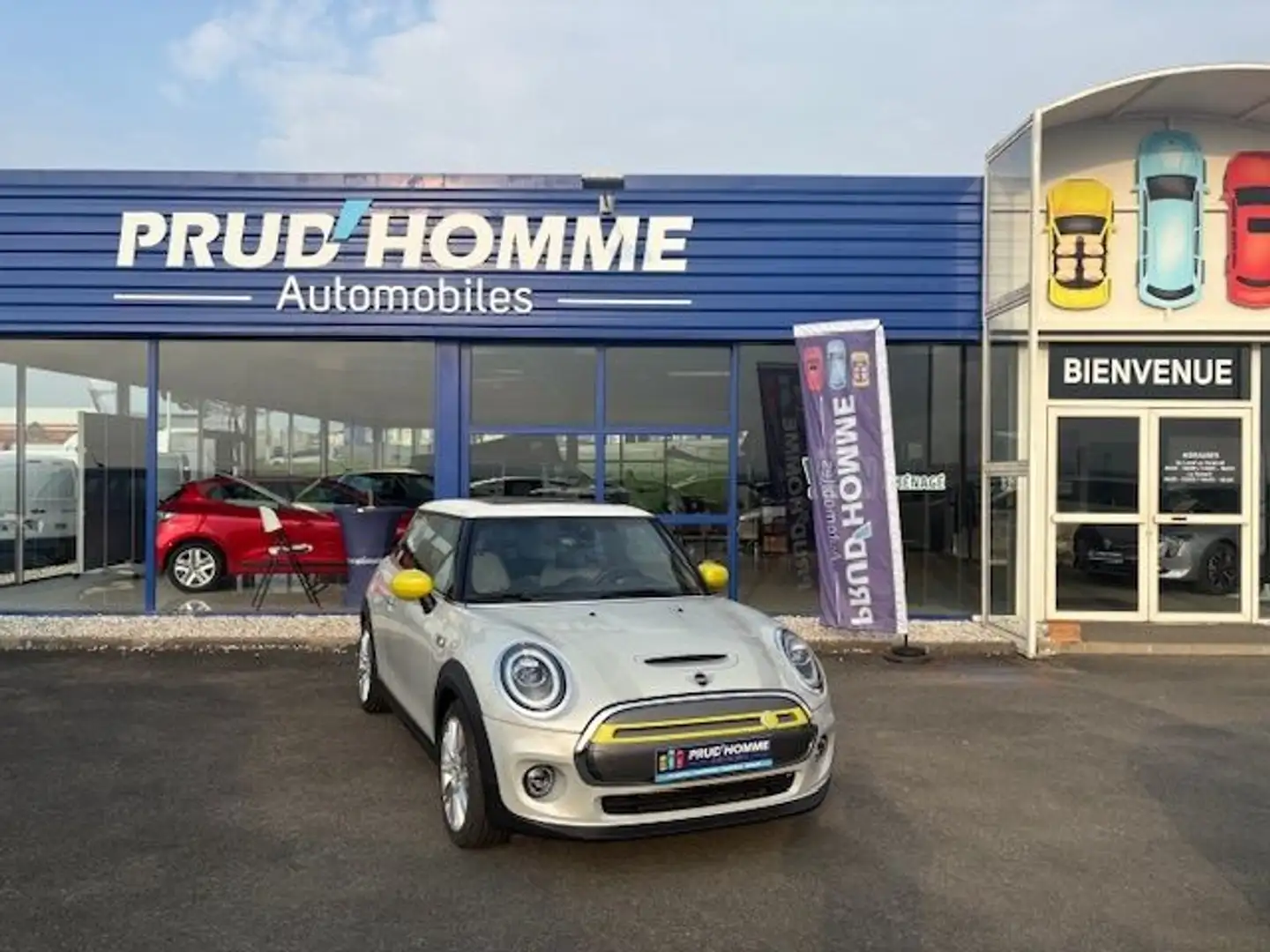 MINI Cooper III COOPER 184 SE FINITION GREENWICH BVA 32.6 KWH Blanc - 1
