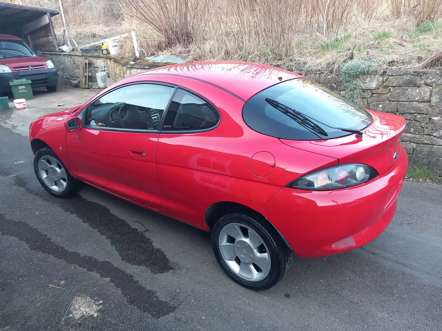 Ford Puma 1.4i+16v Roşu - 1