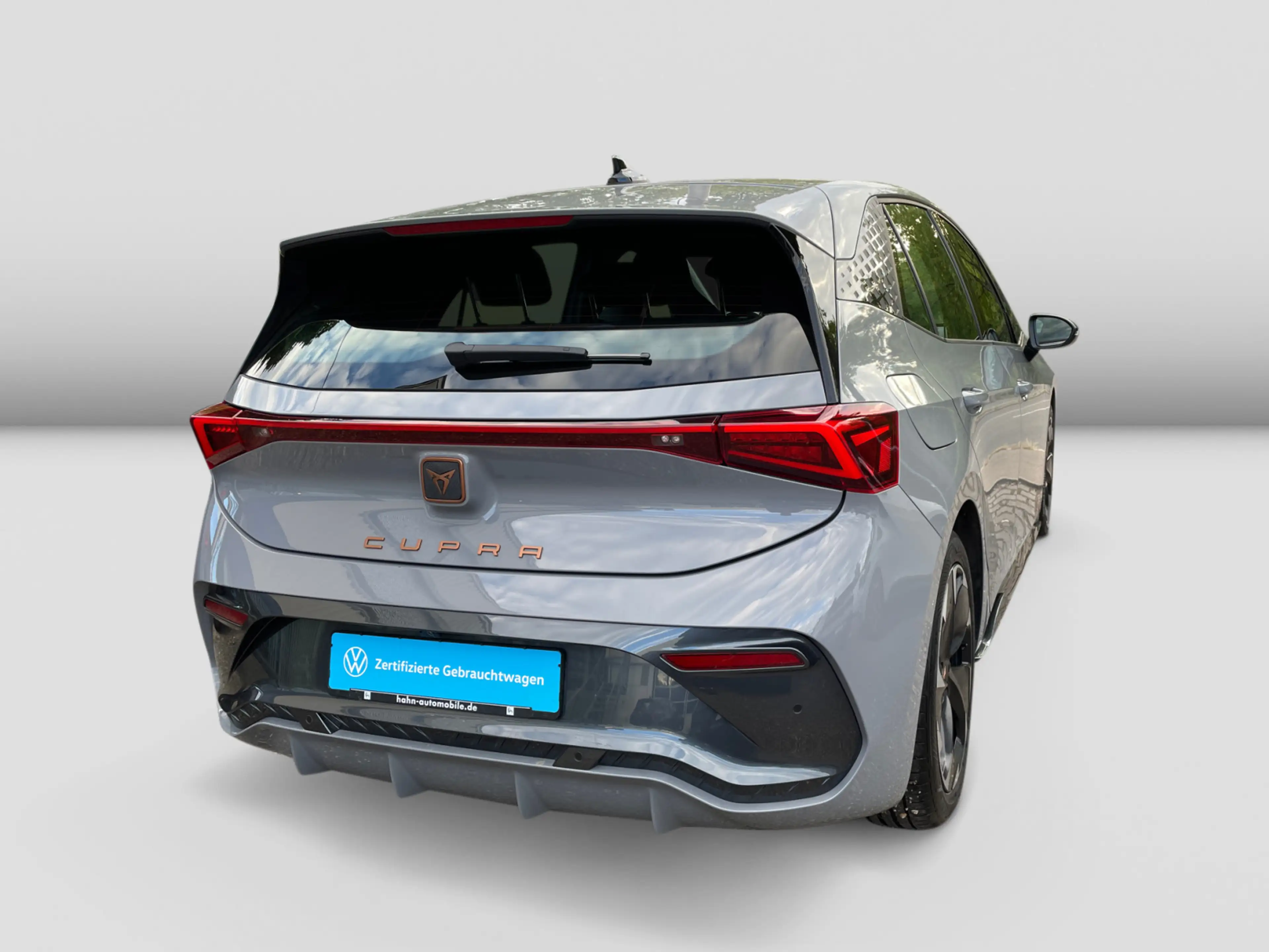CUPRA Born 170 eBoost Navi LED ACC Cam PDC SHZ App 19" — photo 4