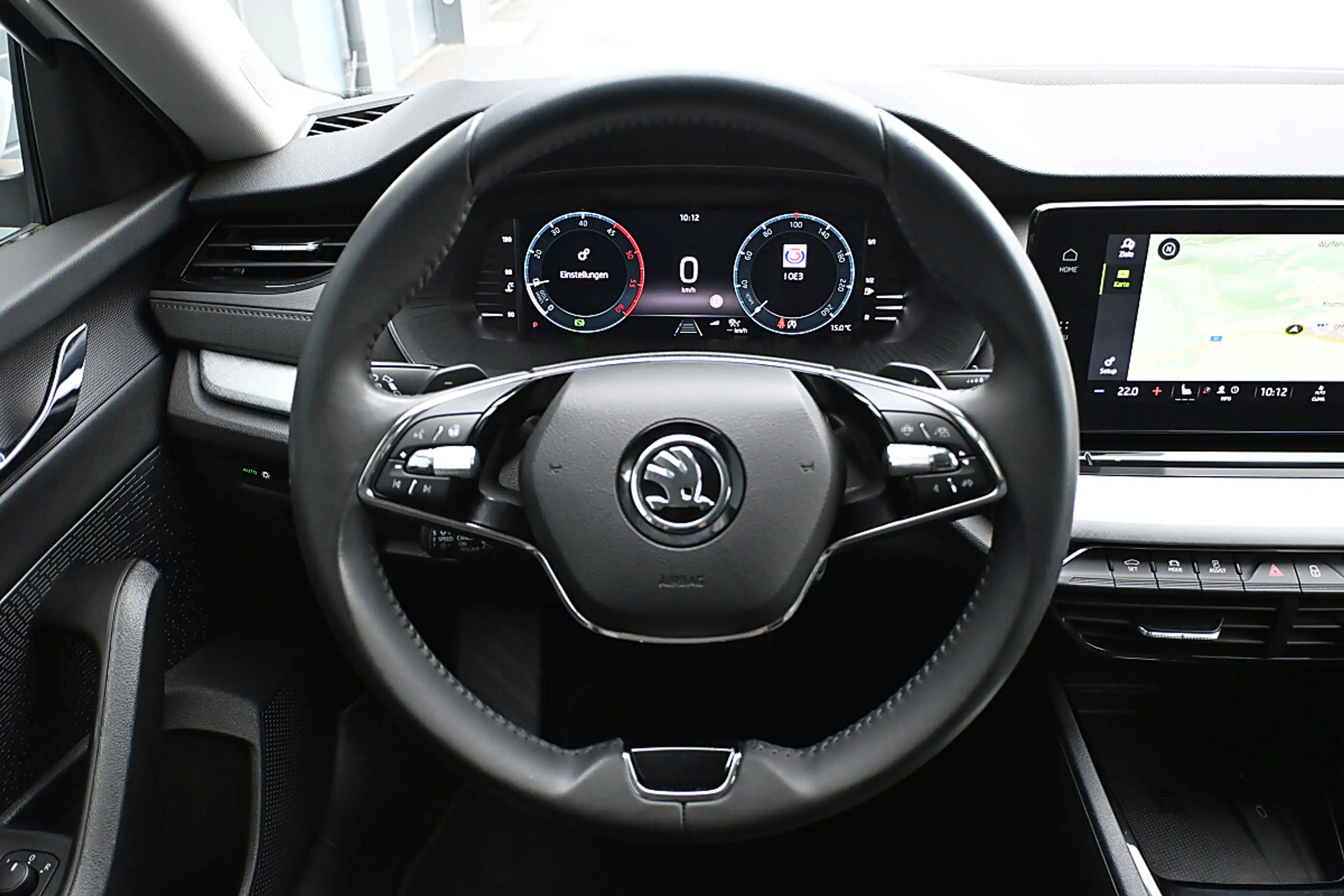 Skoda Octavia Combi 2,0 TDI Ambition DSG ACC, AHK schwenkbar,... — photo 14