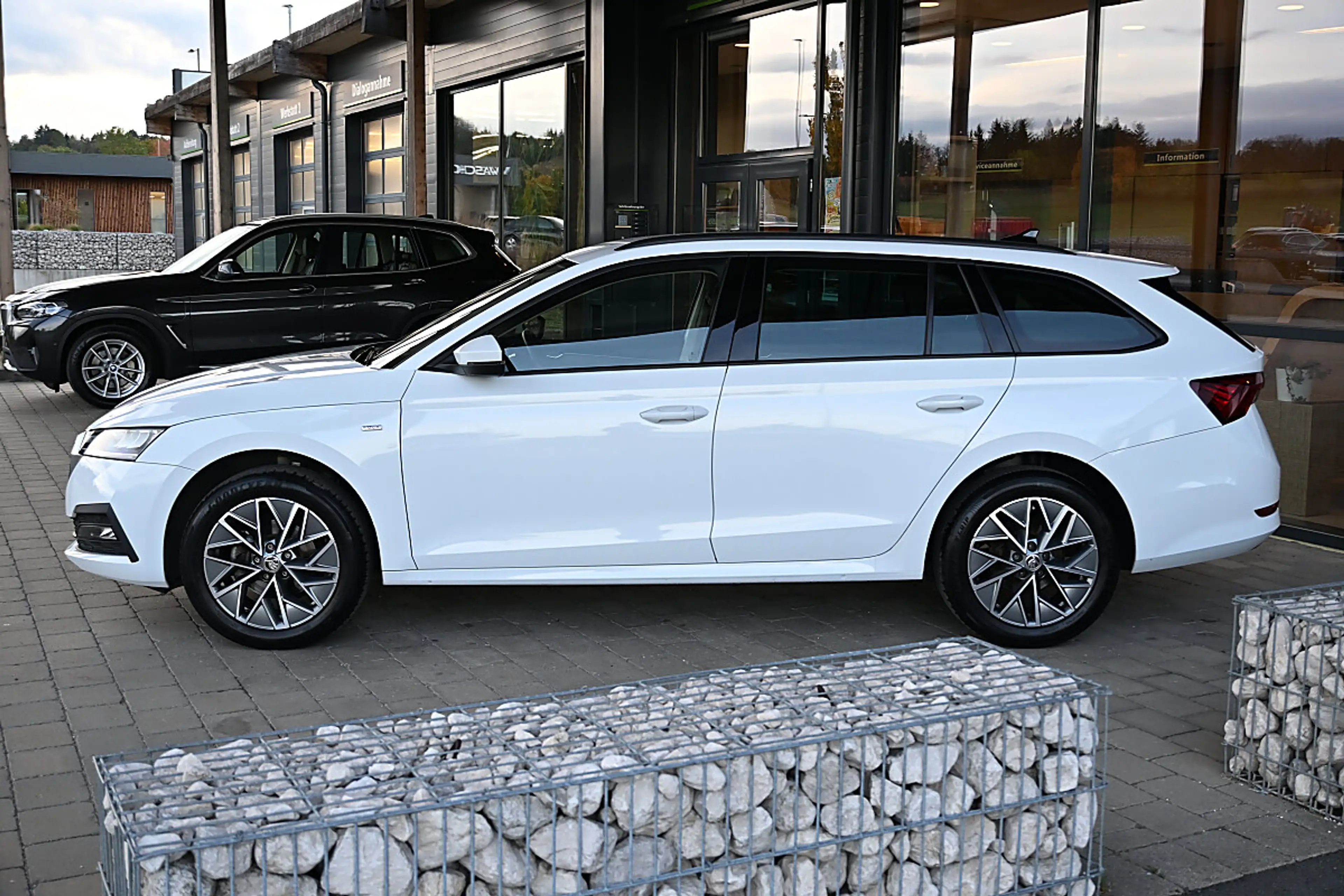 Skoda Octavia Combi 2,0 TDI Ambition DSG ACC, AHK schwenkbar,... — photo 2