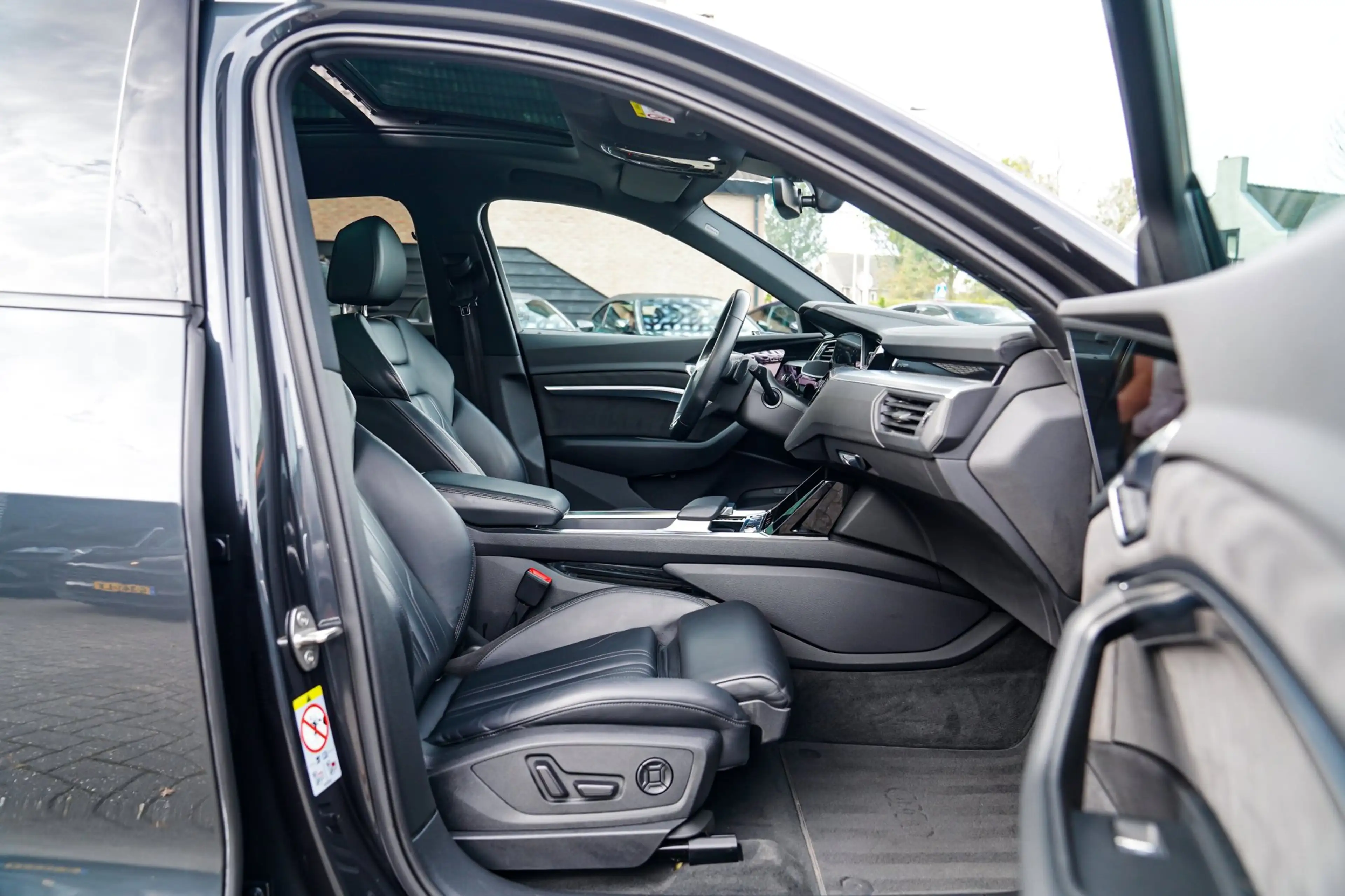 Audi e-tron Sportback 55 quattro S edition 95 kWh |Virtual Mir — photo 8