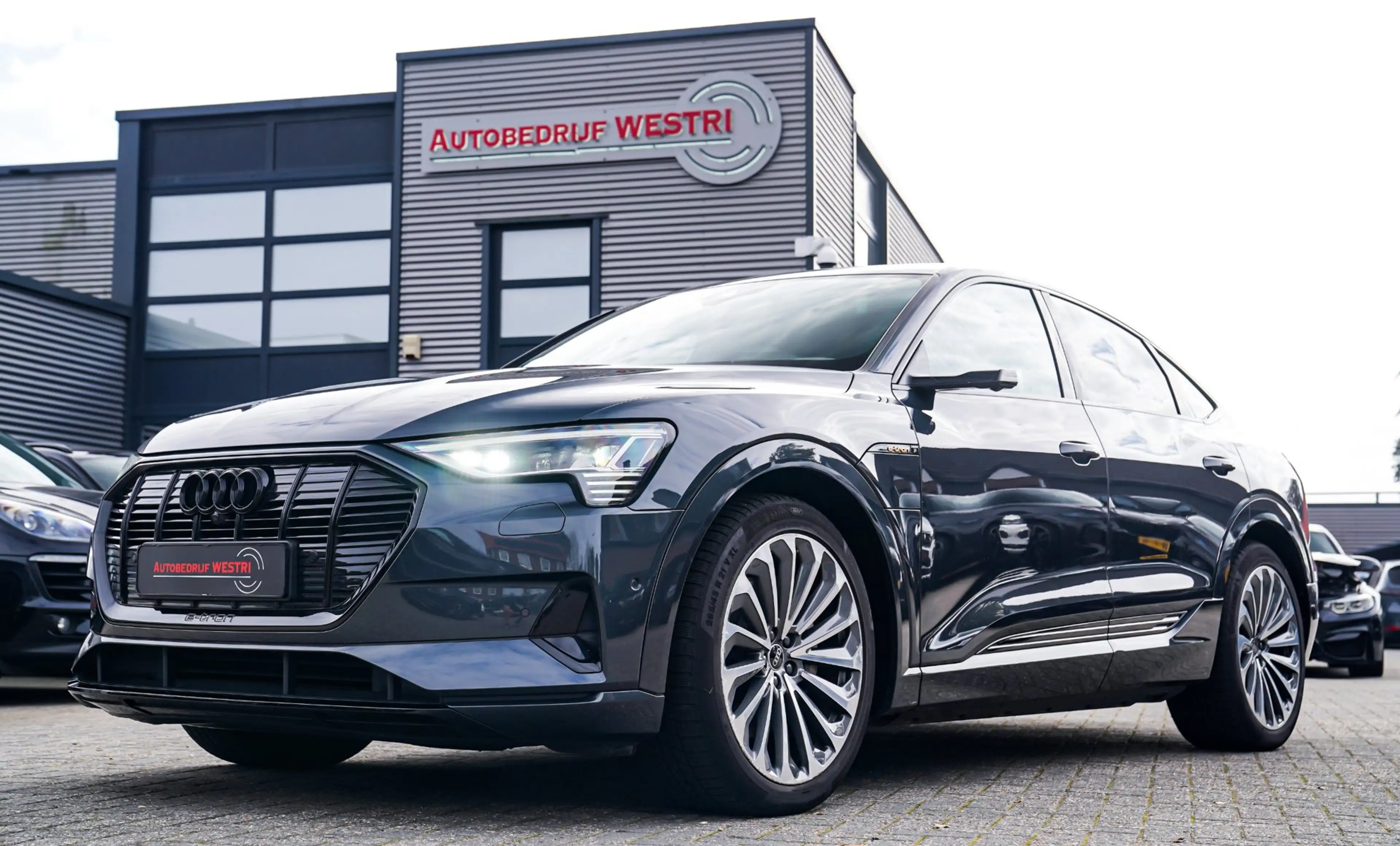Audi e-tron Sportback 55 quattro S edition 95 kWh |Virtual Mir — photo 10