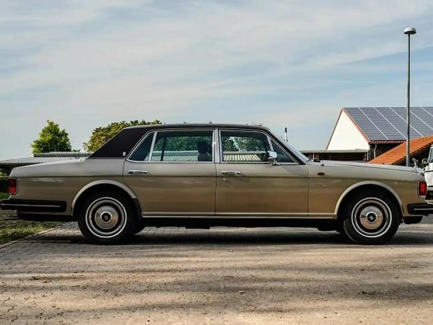 Rolls-Royce Silver Spur Silver Spur 6.8 Zlatá - 2
