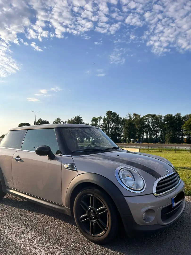 MINI One D Baker street Бежевий - 1