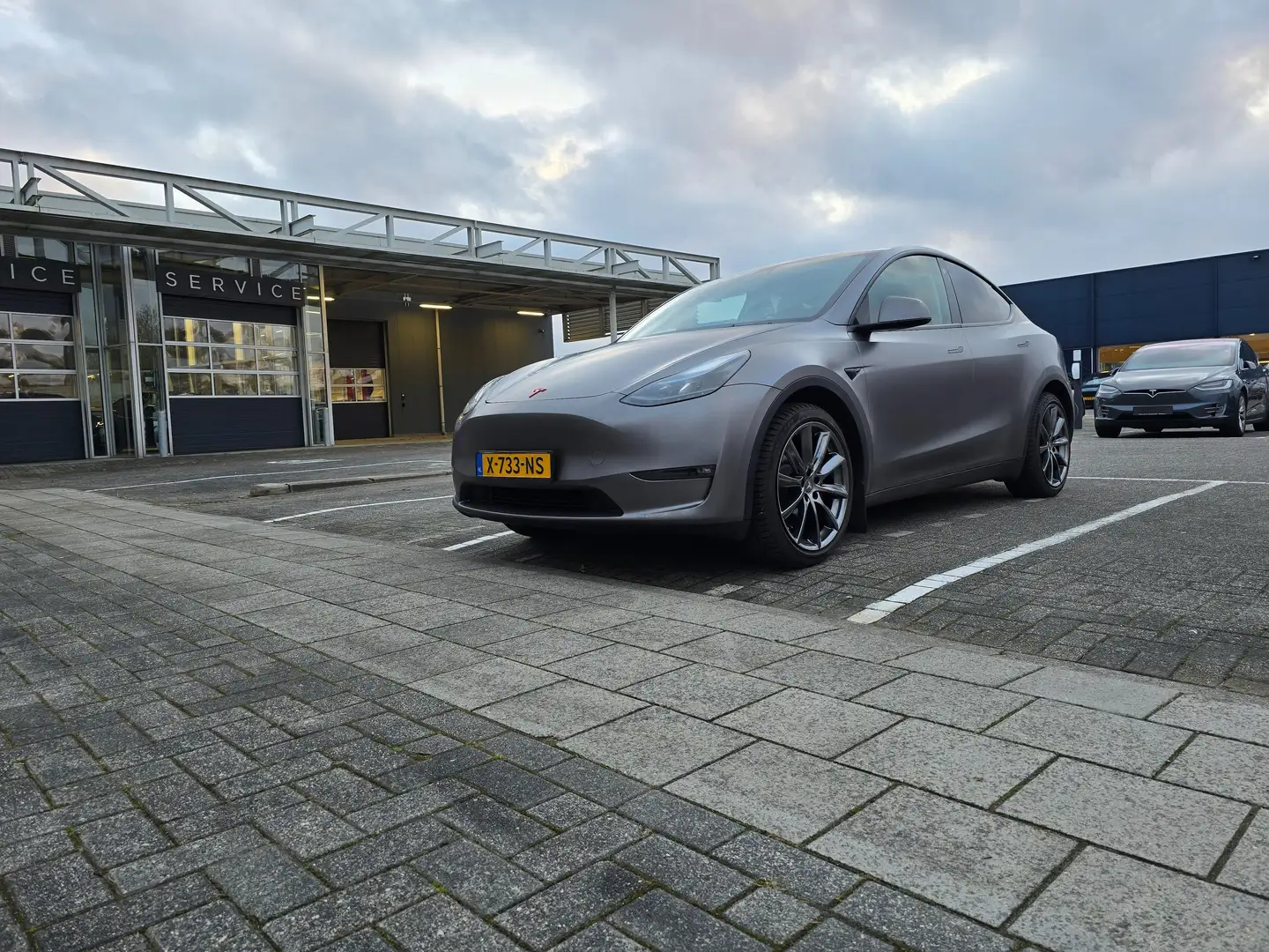 Tesla Model Y Model Y Long Range AWD 75kWh Grijs - 1