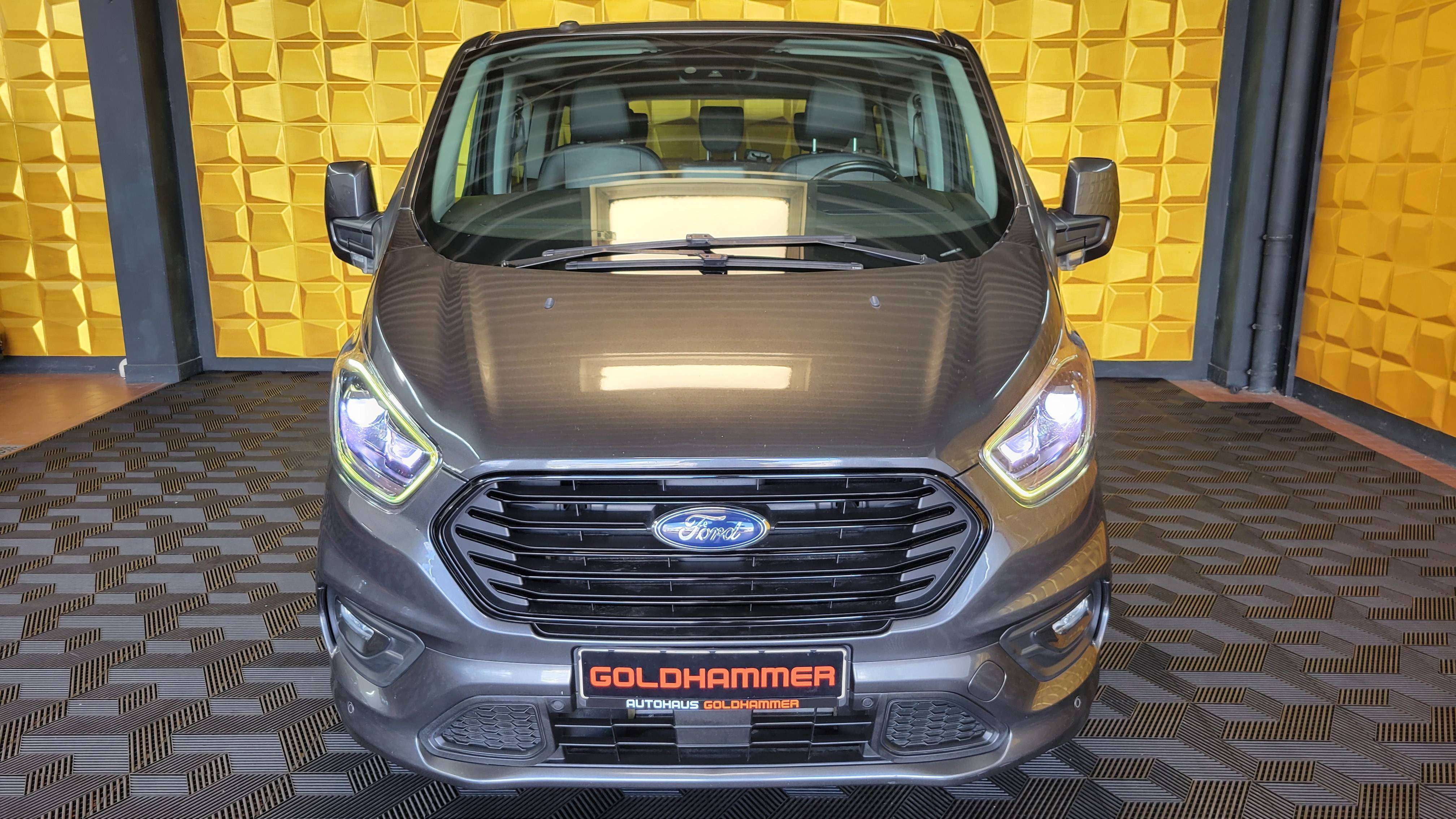 Ford Tourneo Custom