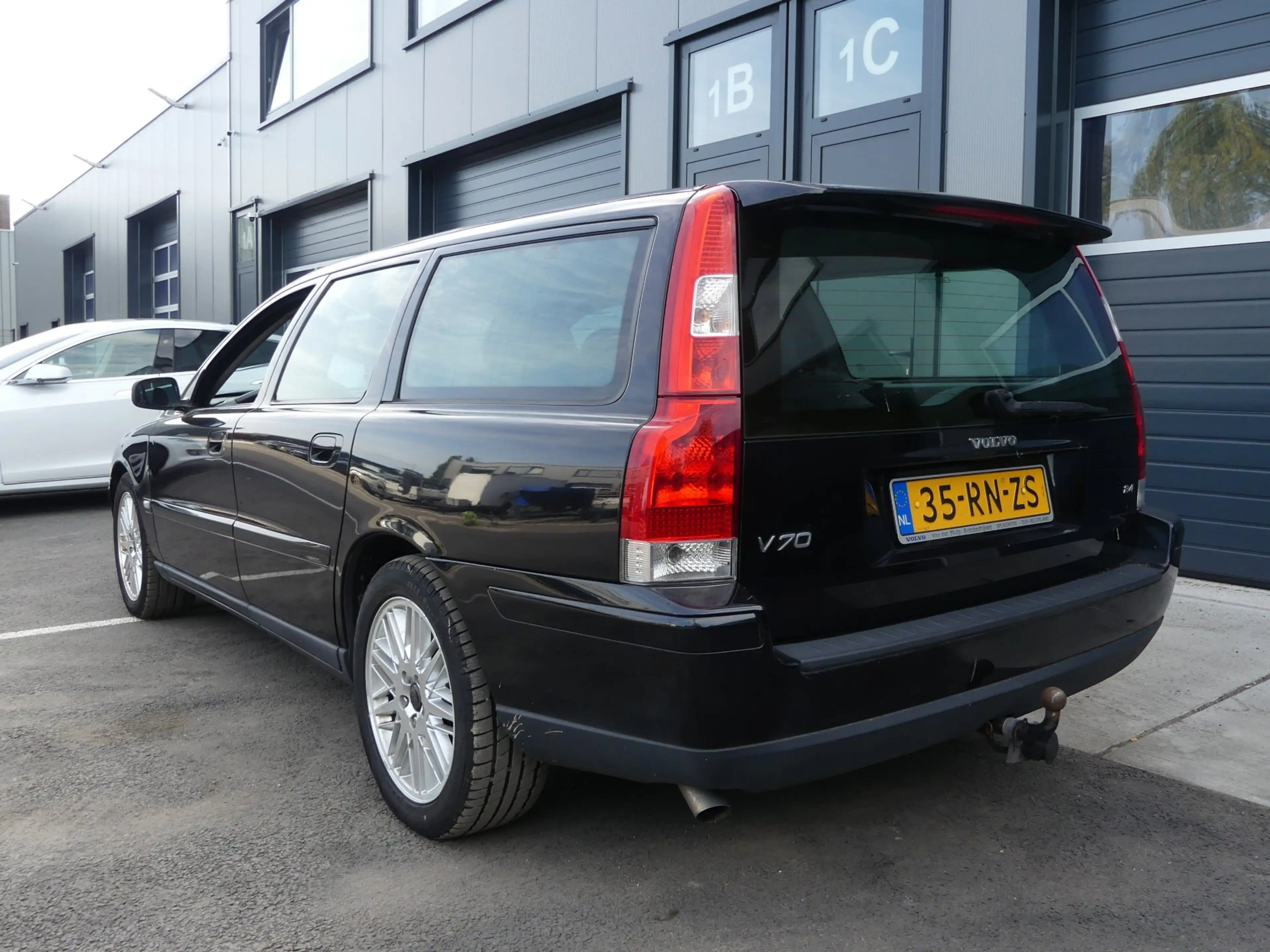 Volvo V70 2.4 Momentum Automaat ECC Navi Leder Cruise Contro — photo 5