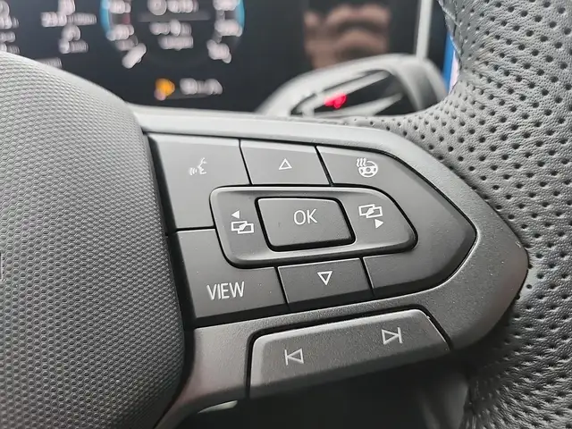 Volkswagen Tiguan Sport TDI DSG Ansicht 15