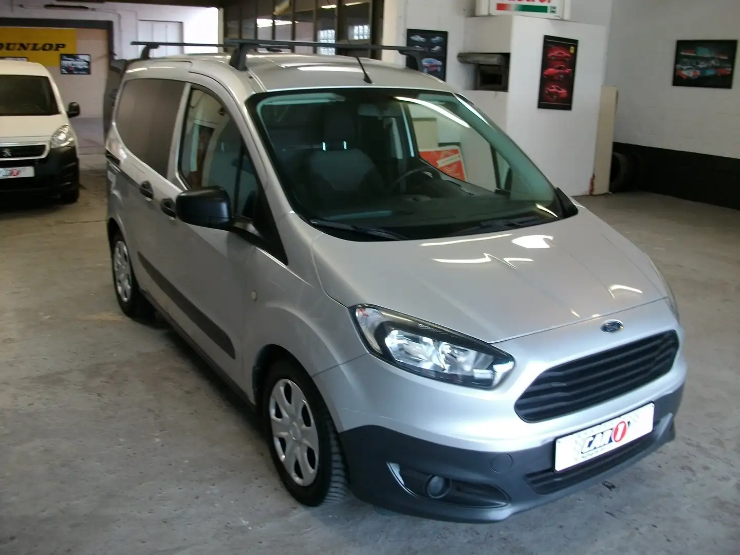 Ford Courier BTW AFTREKBAAR Silber - 1