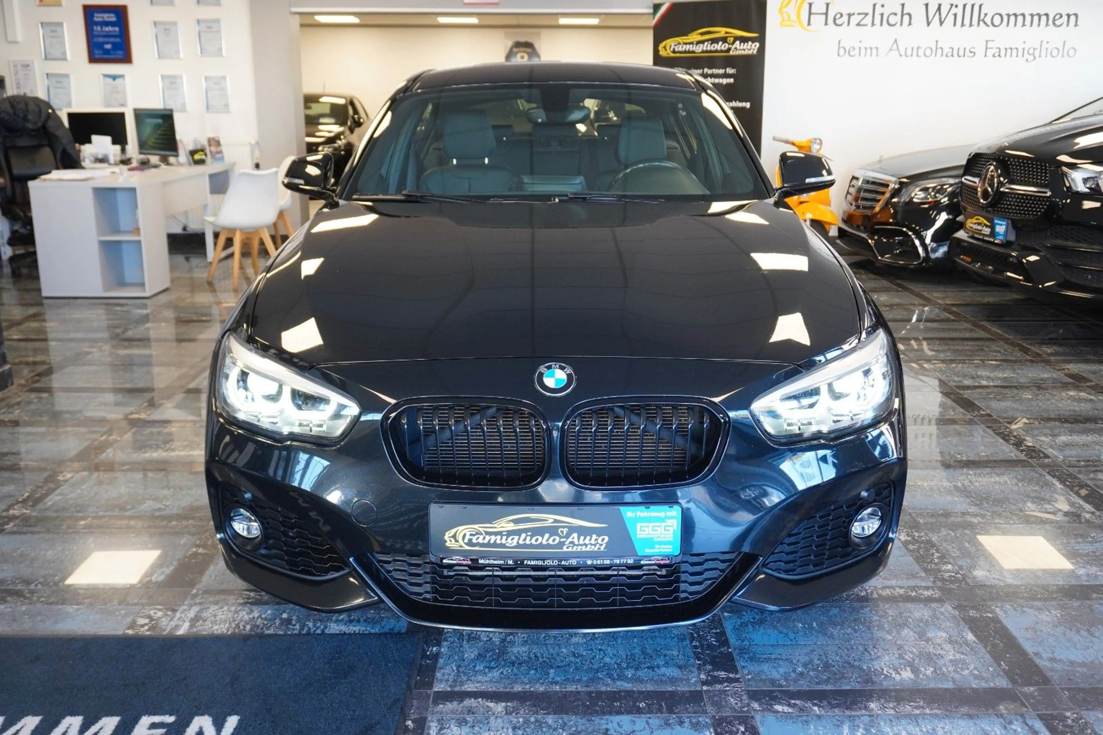 BMW 118 Edition M Sport Shadow/Navi/Klimaanlage/2.Ha — photo 9