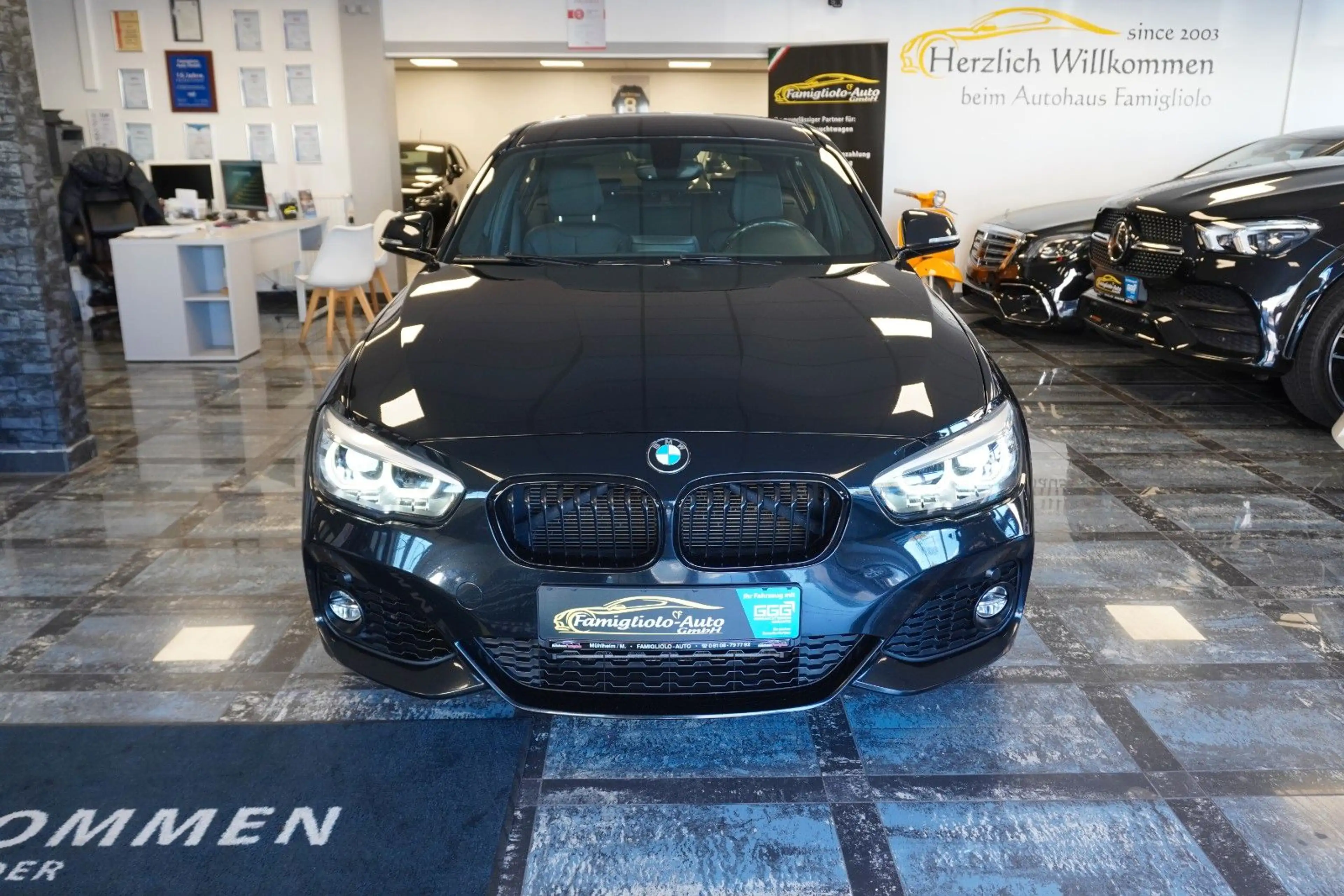 BMW 118 Edition M Sport Shadow/Navi/Klimaanlage/2.Ha — photo 11