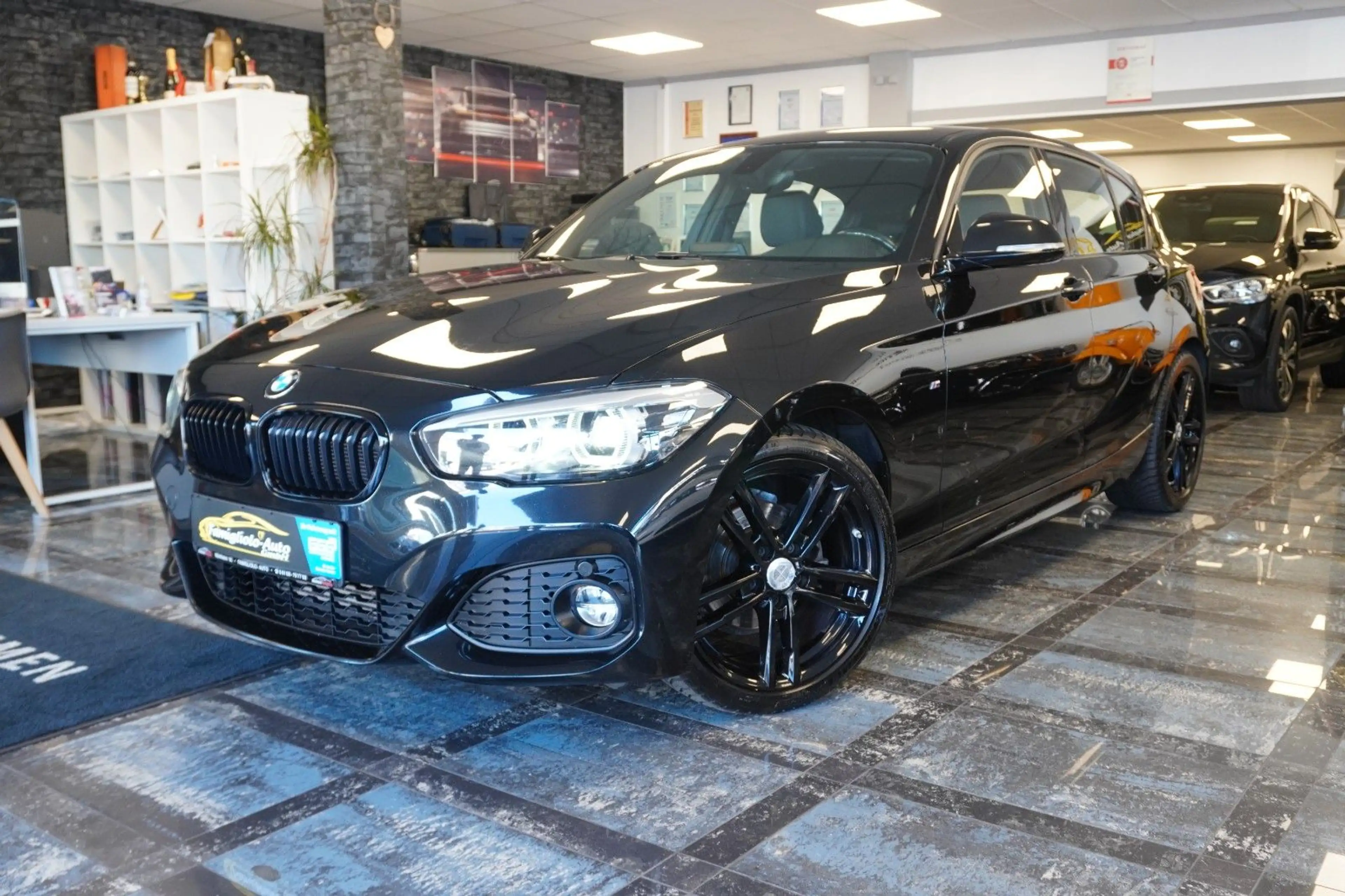 BMW 118 Edition M Sport Shadow/Navi/Klimaanlage/2.Ha — photo 6
