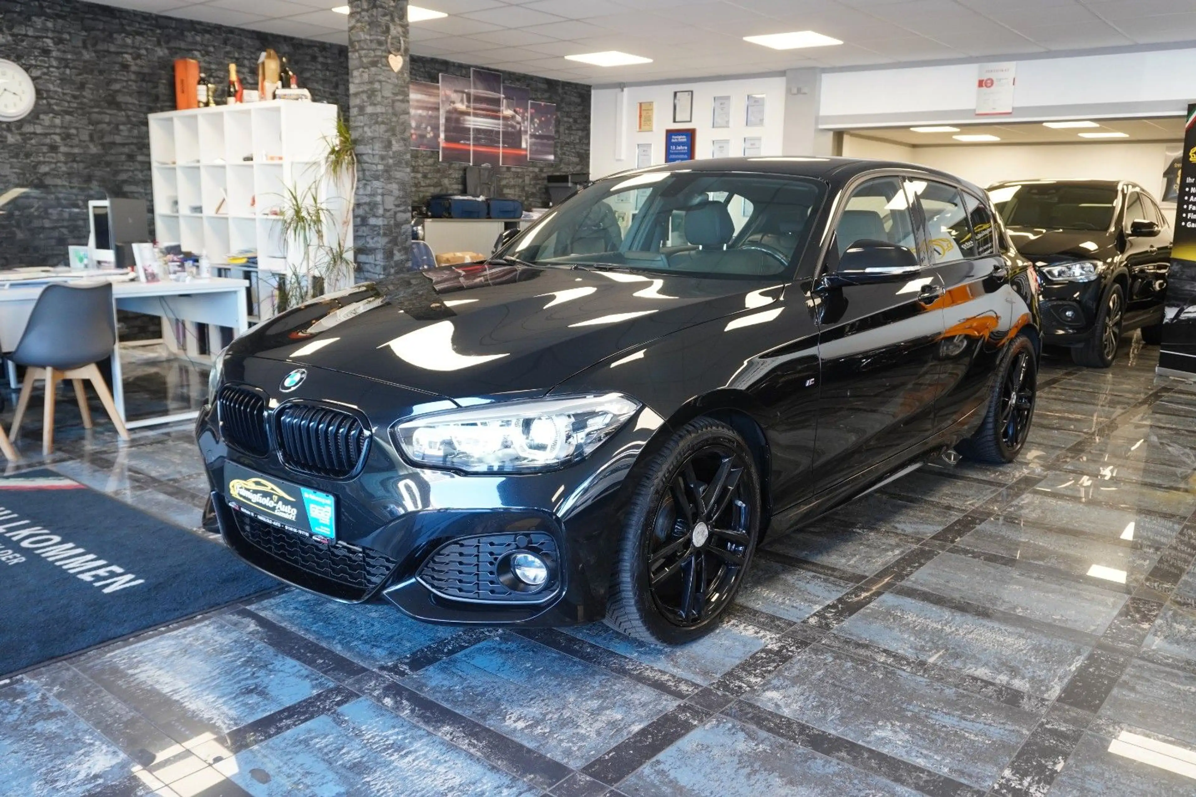 BMW 118 Edition M Sport Shadow/Navi/Klimaanlage/2.Ha — photo 13