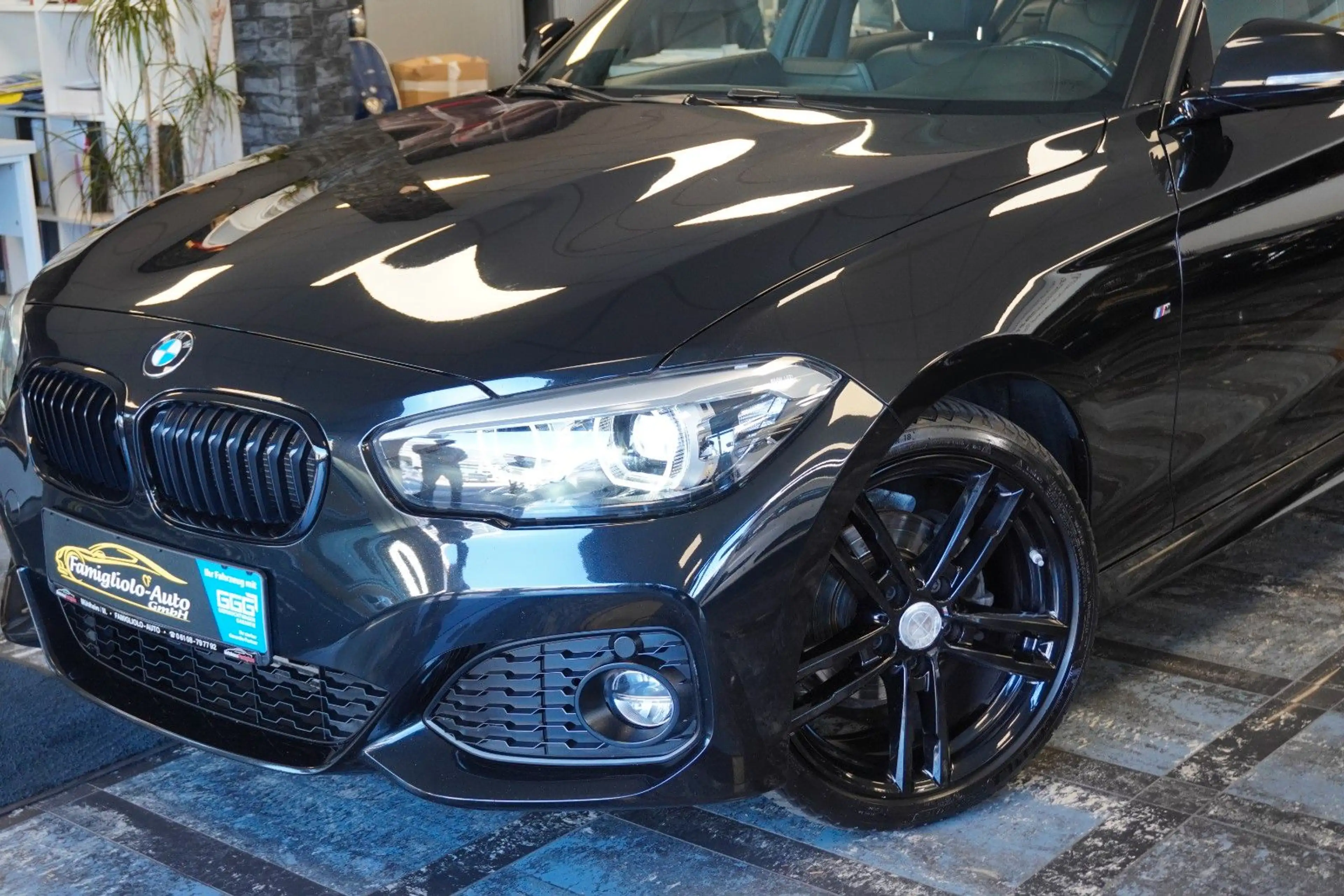 BMW 118 Edition M Sport Shadow/Navi/Klimaanlage/2.Ha — photo 2