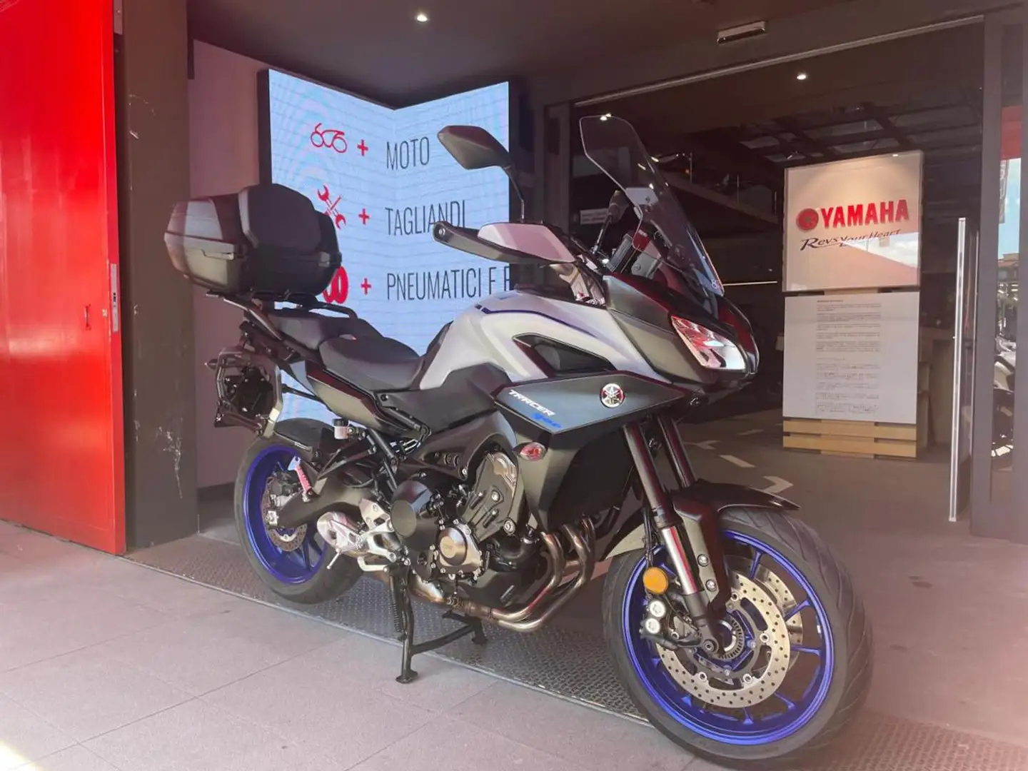 Yamaha Tracer 900 . Szary - 2