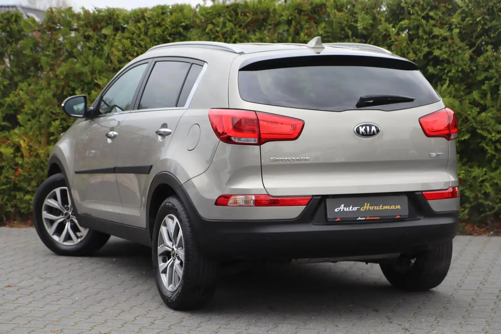 Kia Sportage 1.6 GDI DynamicPlusLine Leder|Stuurverw.|Camera|Zw Gris - 2
