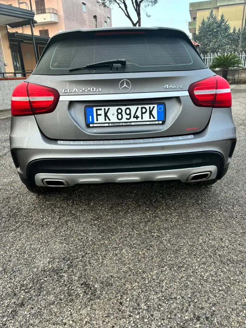 Mercedes-Benz GLA 220 d Premium 4matic 177cv auto - 2