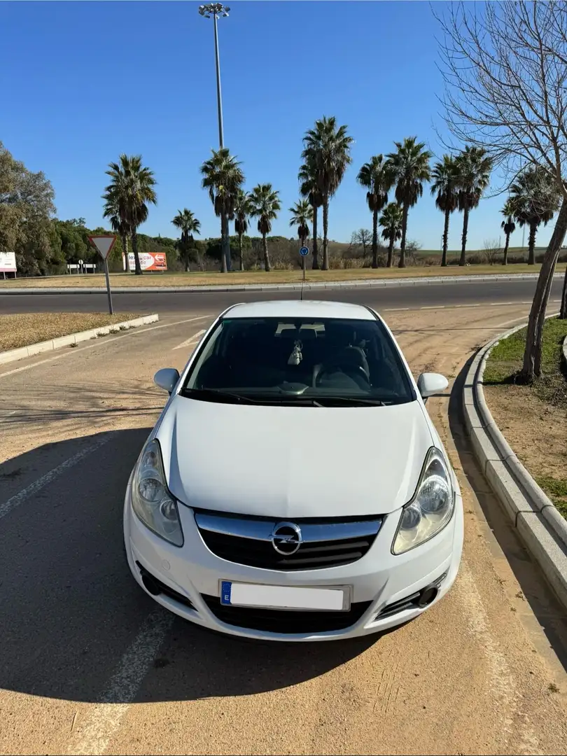 Opel Corsa 1.3CDTi Essentia Blanco - 1