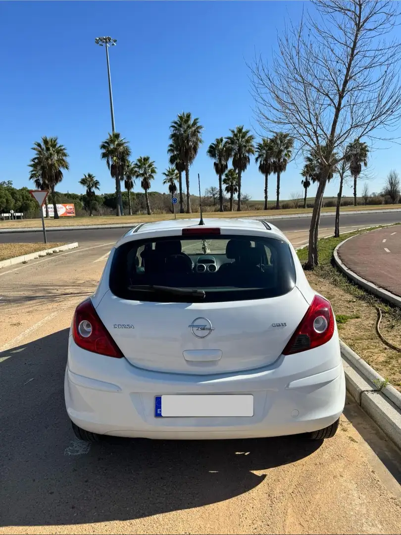 Opel Corsa 1.3CDTi Essentia Blanco - 2