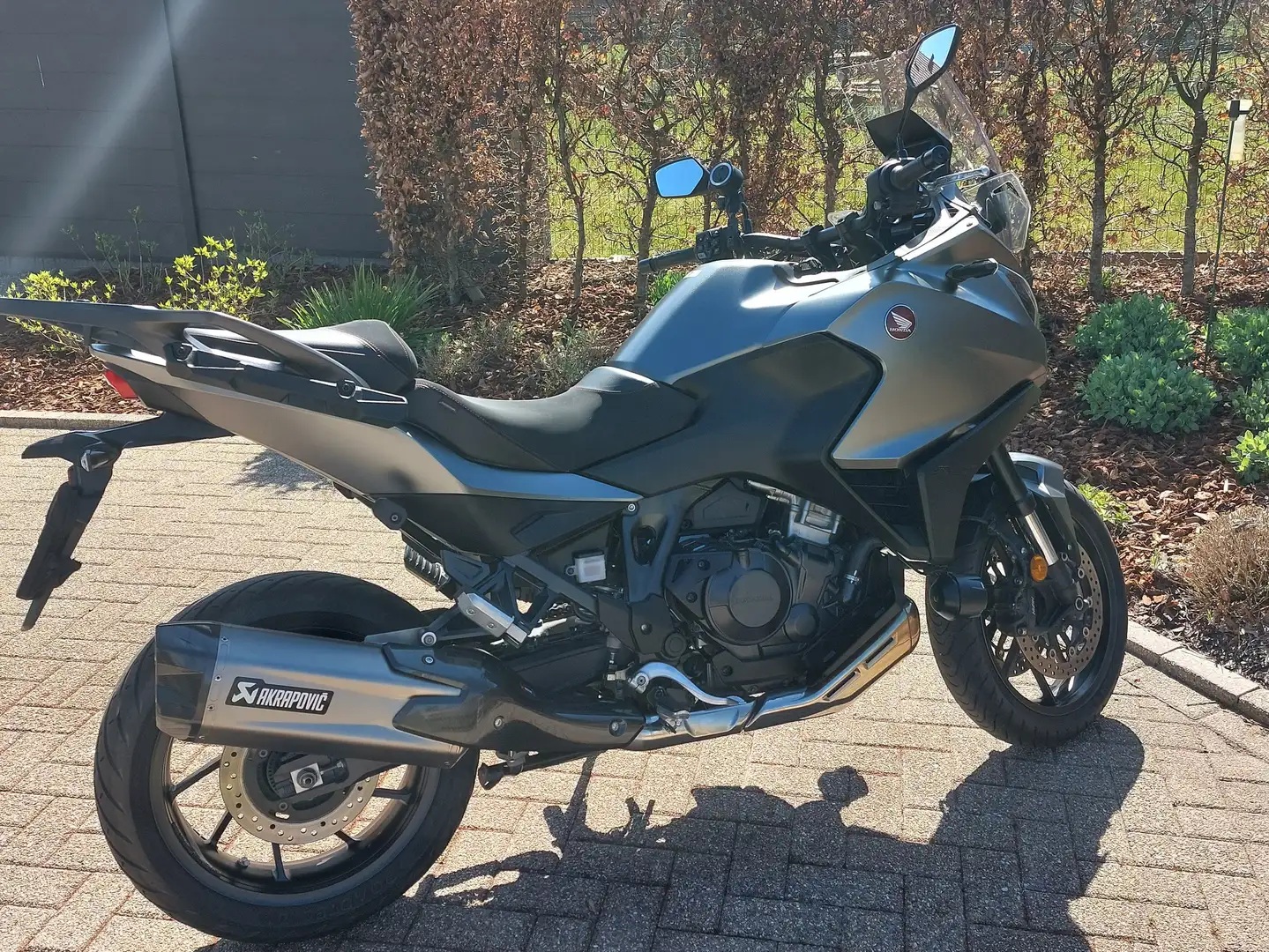 Honda NT 1100 handgeschakeld Šedá - 1