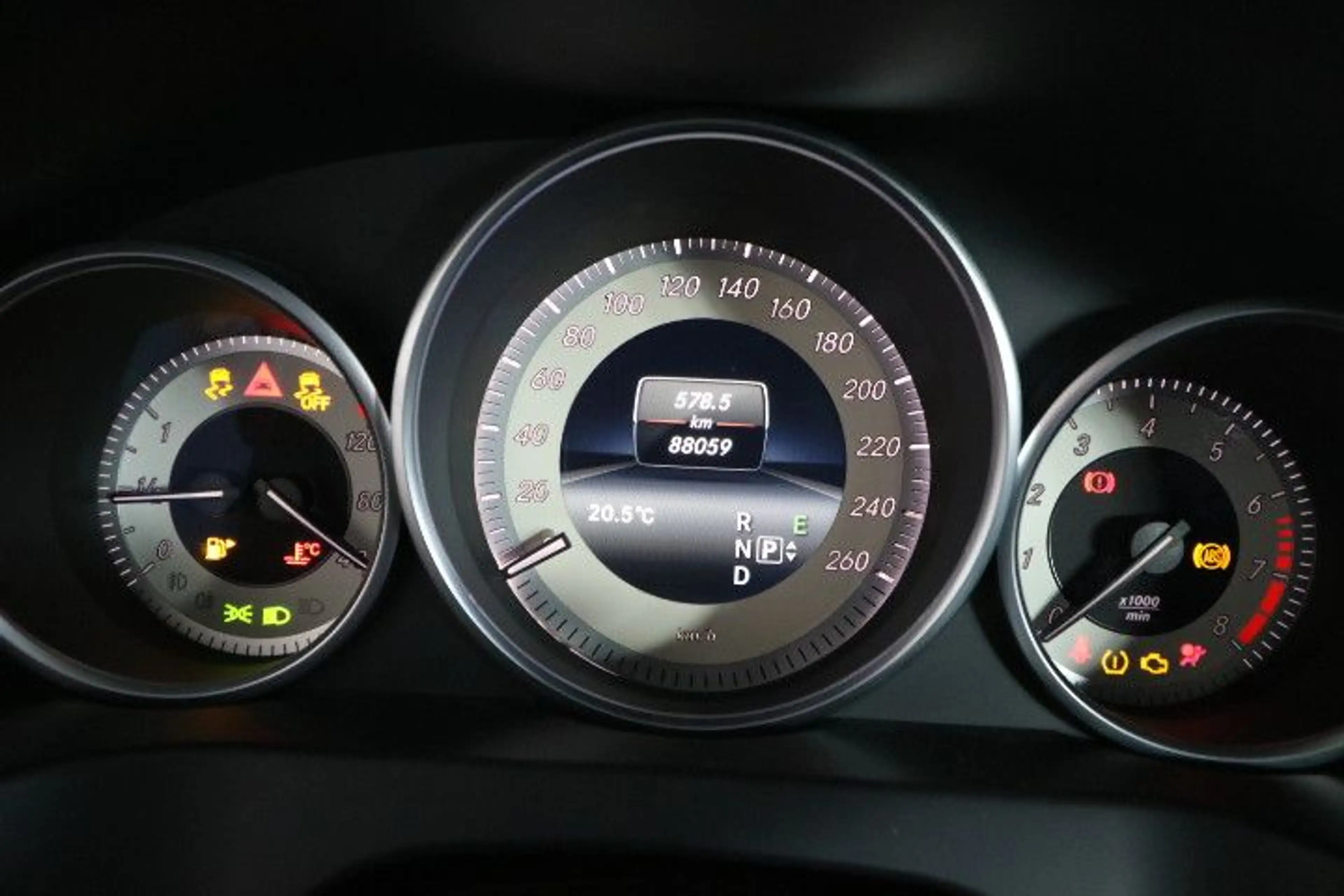 Mercedes-Benz E 400 Coupé 333Ps Rückfahrkamera — photo 15