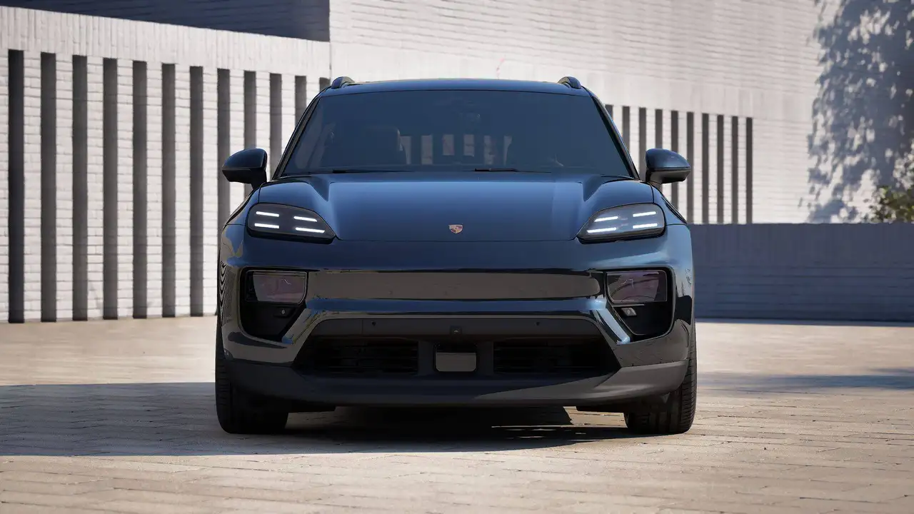 Porsche Macan 4 EV/BOSE/Pano/Sport Chrono/Surround/Innodrive..., миниатюра 6