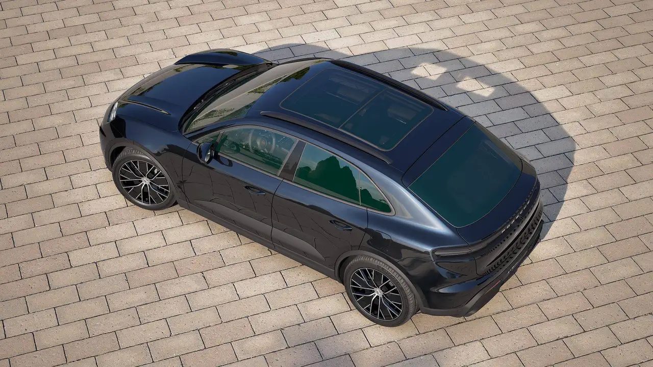 Porsche Macan 4 EV/BOSE/Pano/Sport Chrono/Surround/Innodrive..., миниатюра 5