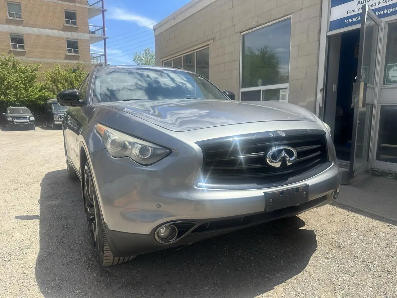 2015 Infiniti QX70