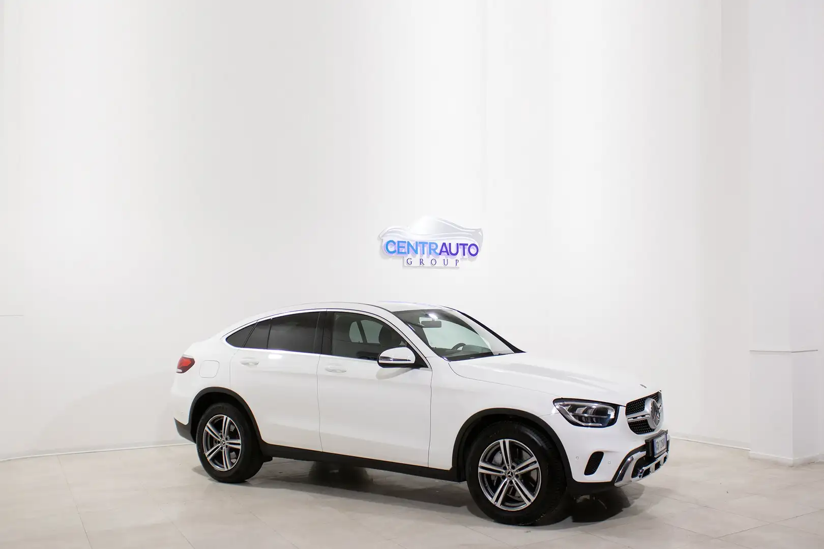 Mercedes-Benz GLC 220 d COUPE' 4MATIC BUSINESS *CERCHI 18, PARK ASSIST* Bianco - 2