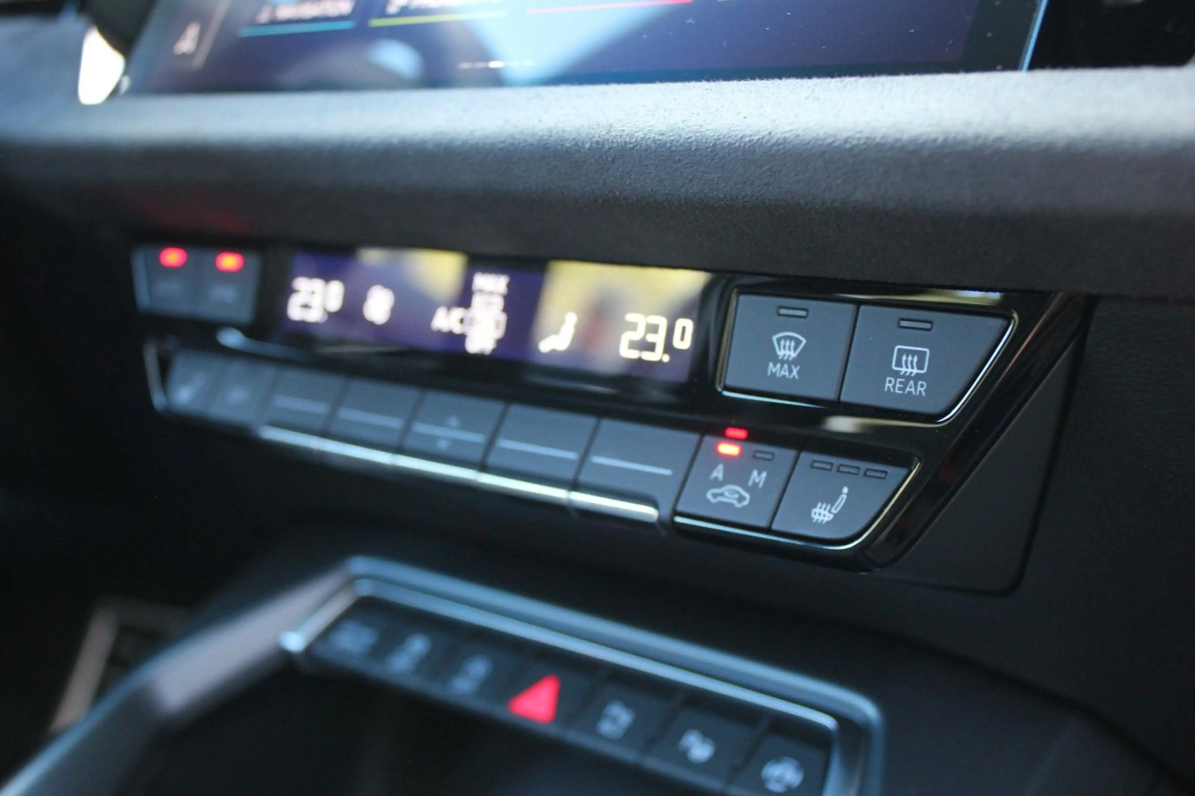 Audi S3 Sportback 2.0 TFSI quattro *Akrapovic, Carbon — photo 12