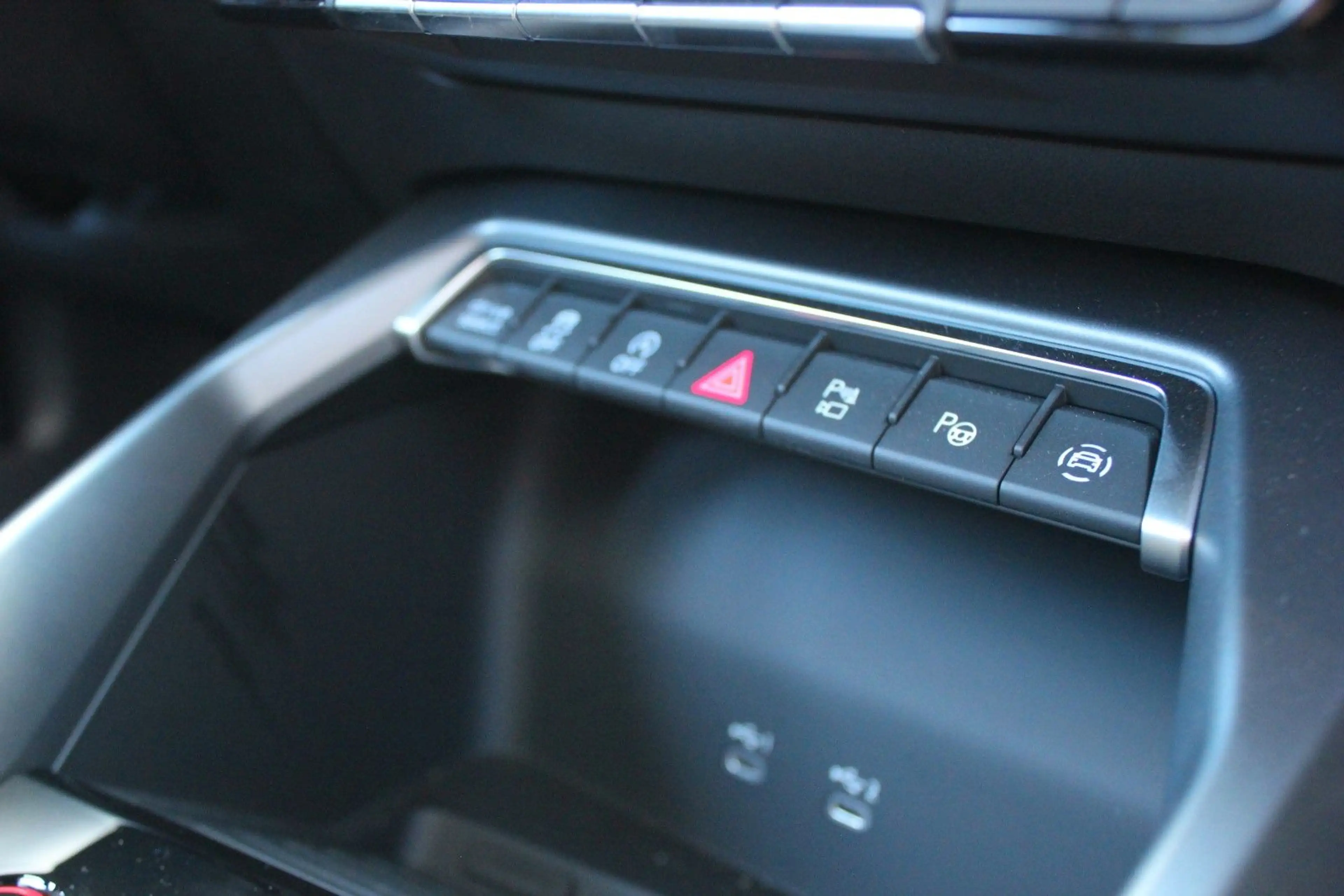 Audi S3 Sportback 2.0 TFSI quattro *Akrapovic, Carbon — photo 11